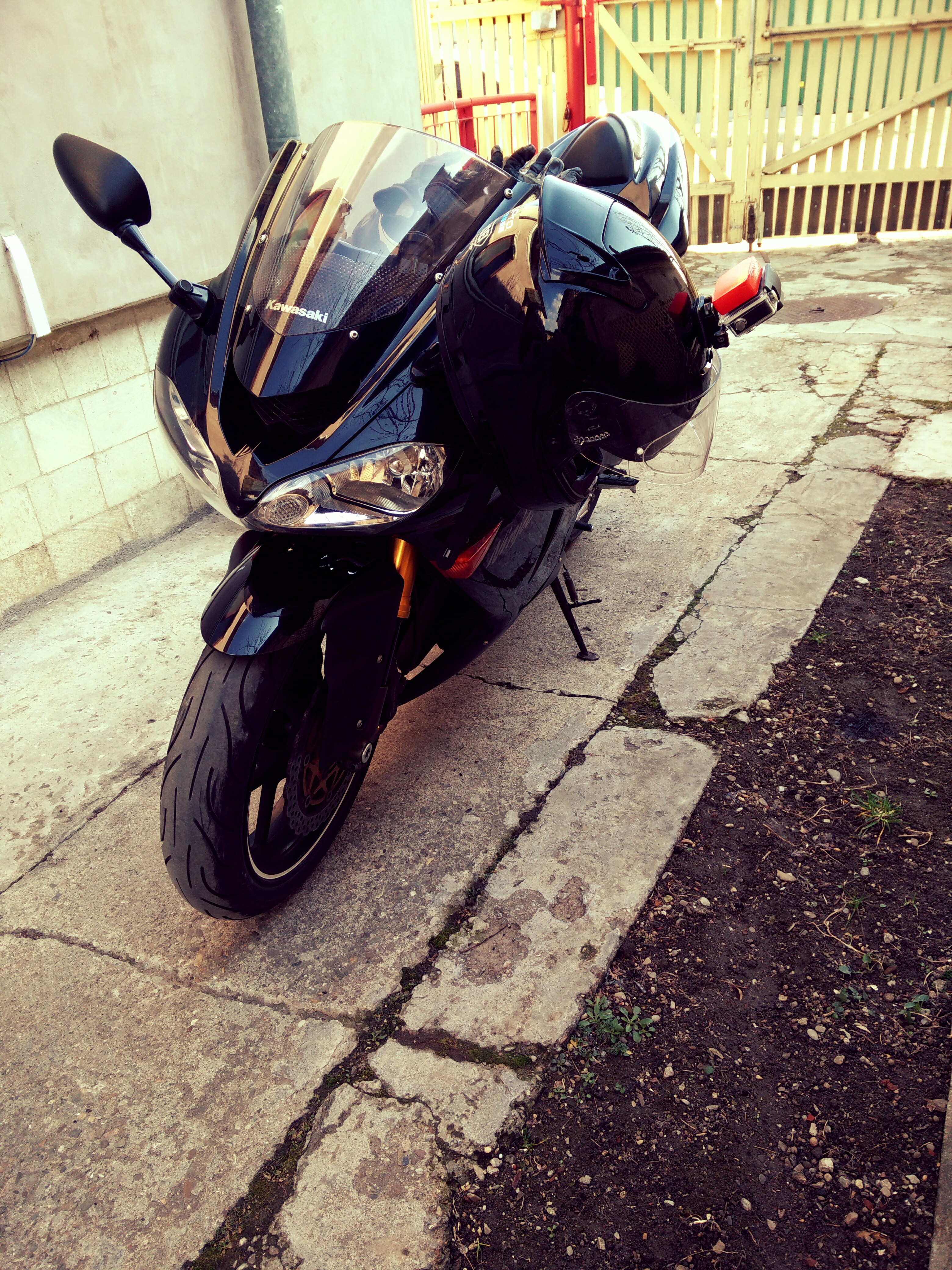 2005 KAWASAKI ZX 10R | Picture 2776258 motorcycle photo