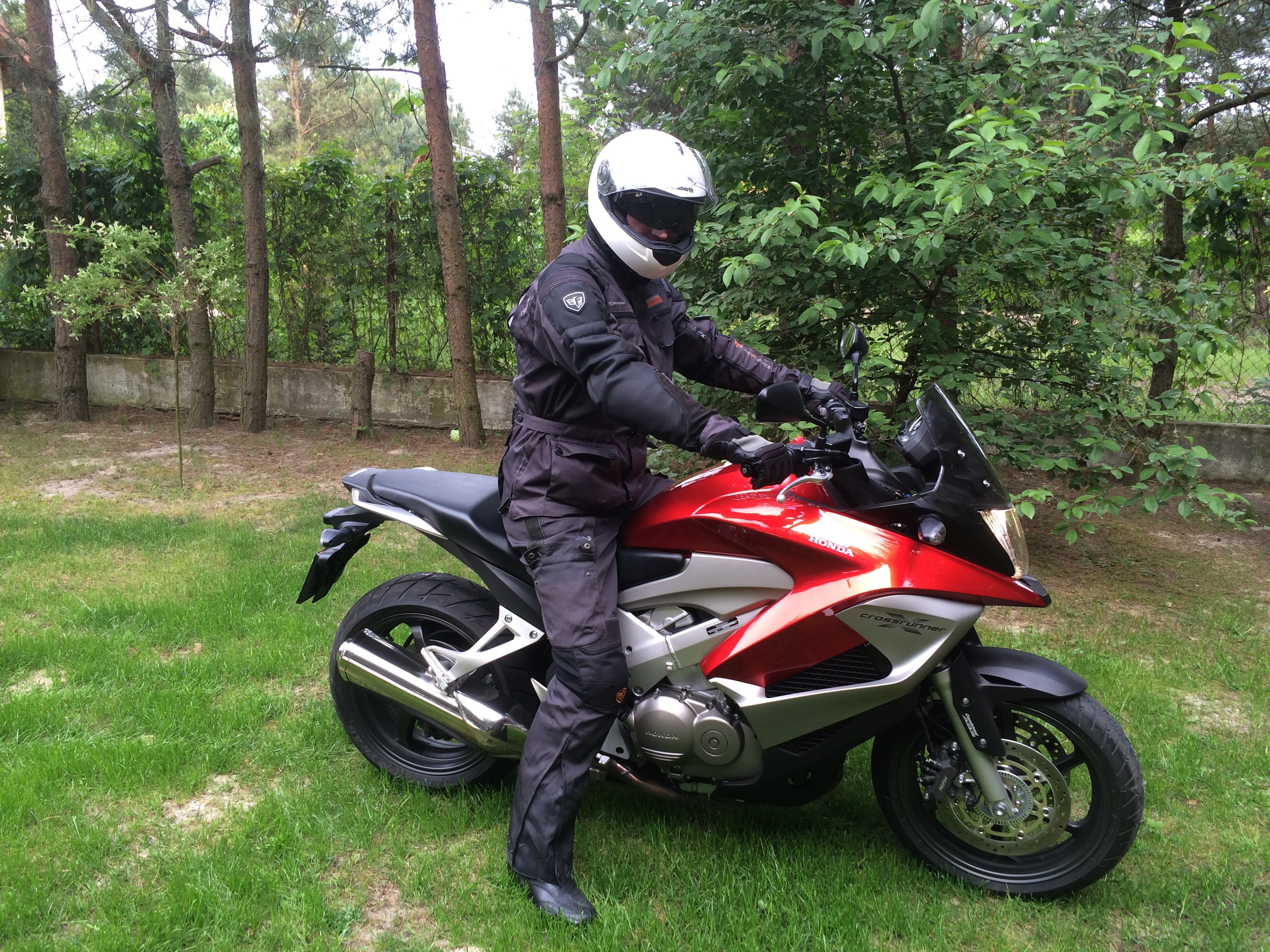 2011 HONDA CROSSRUNNER 800 | Picture 2779935 motorcycle photo
