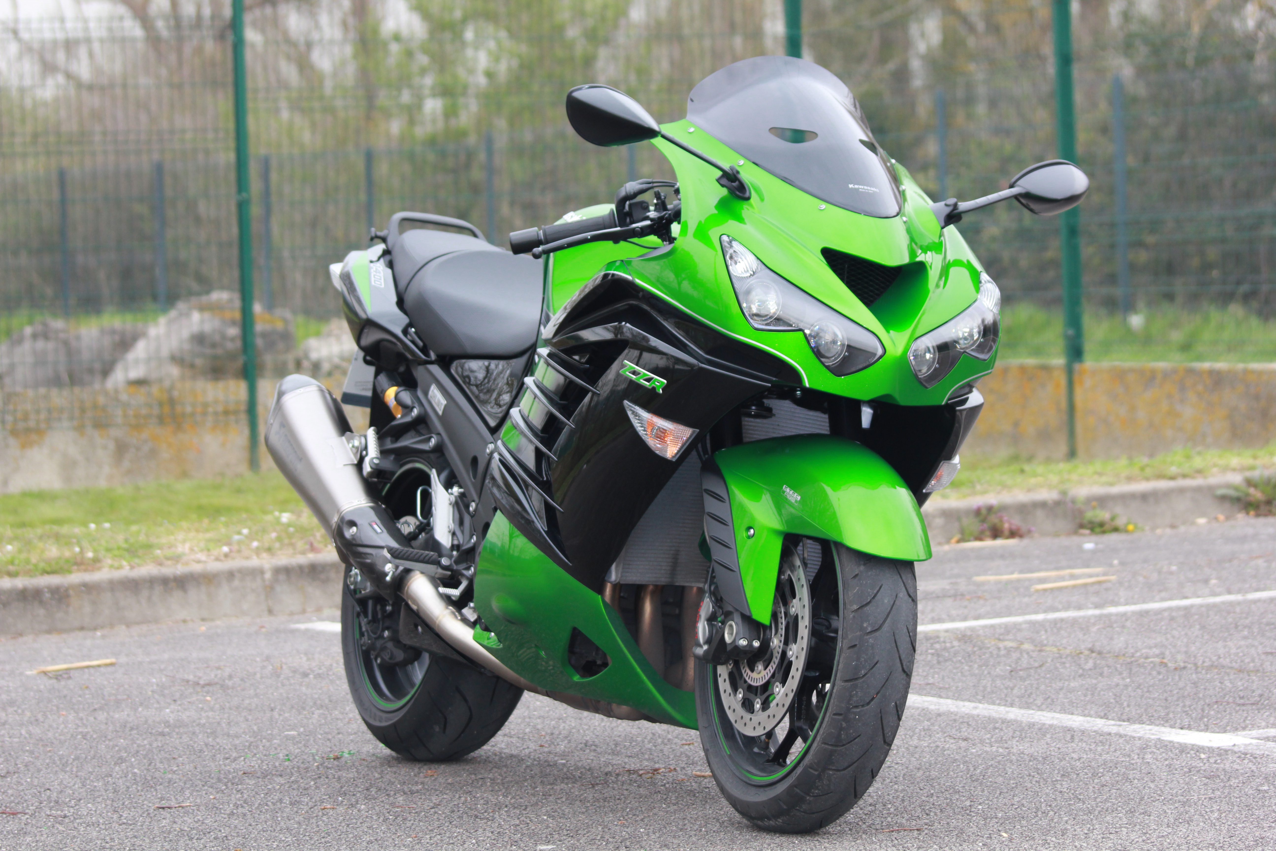 2015 KAWASAKI ZZR 1400 | Picture 2780007 motorcycle photo