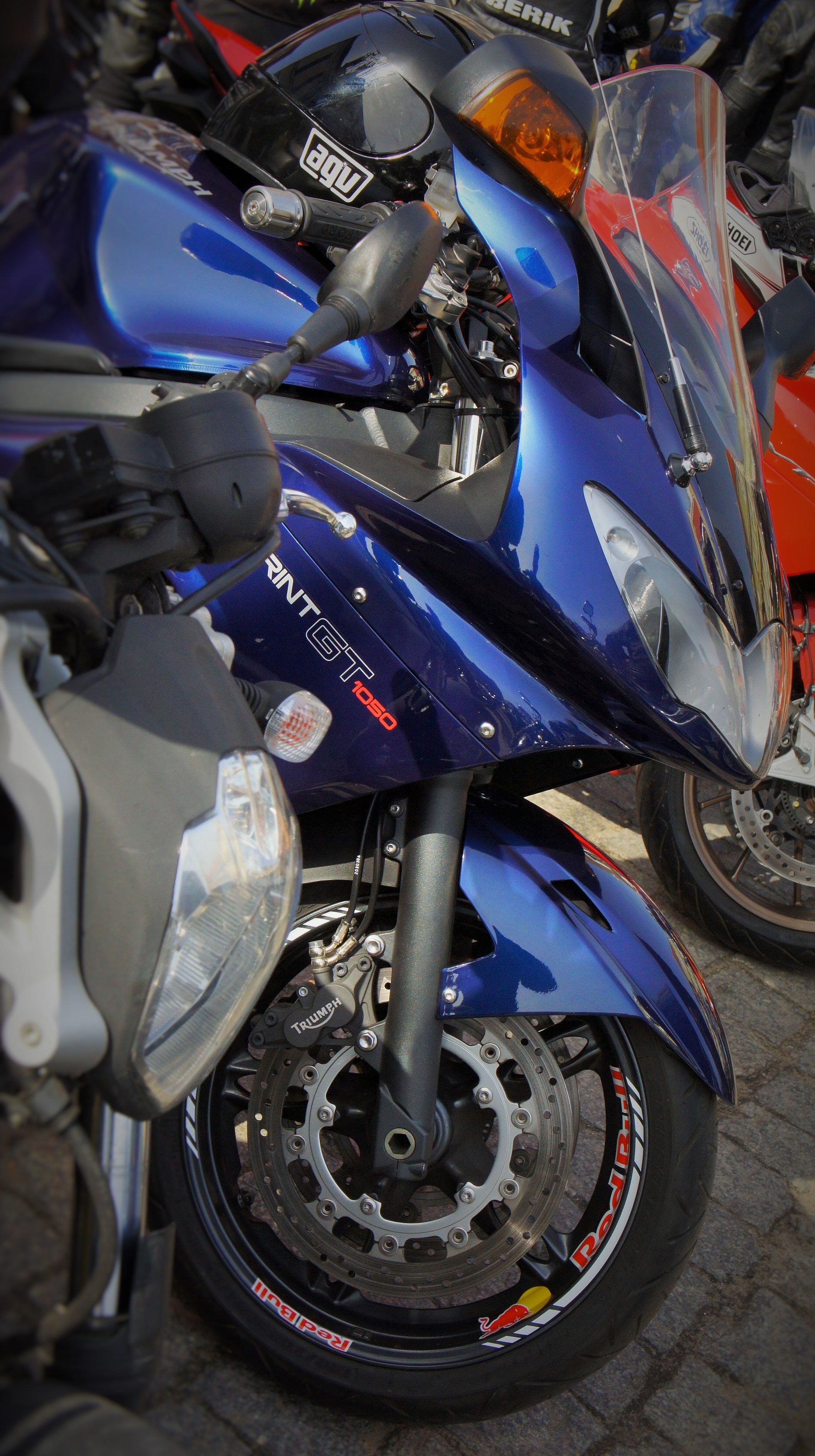 2011 TRIUMPH SPRINT GT | Picture 2780908 motorcycle photo