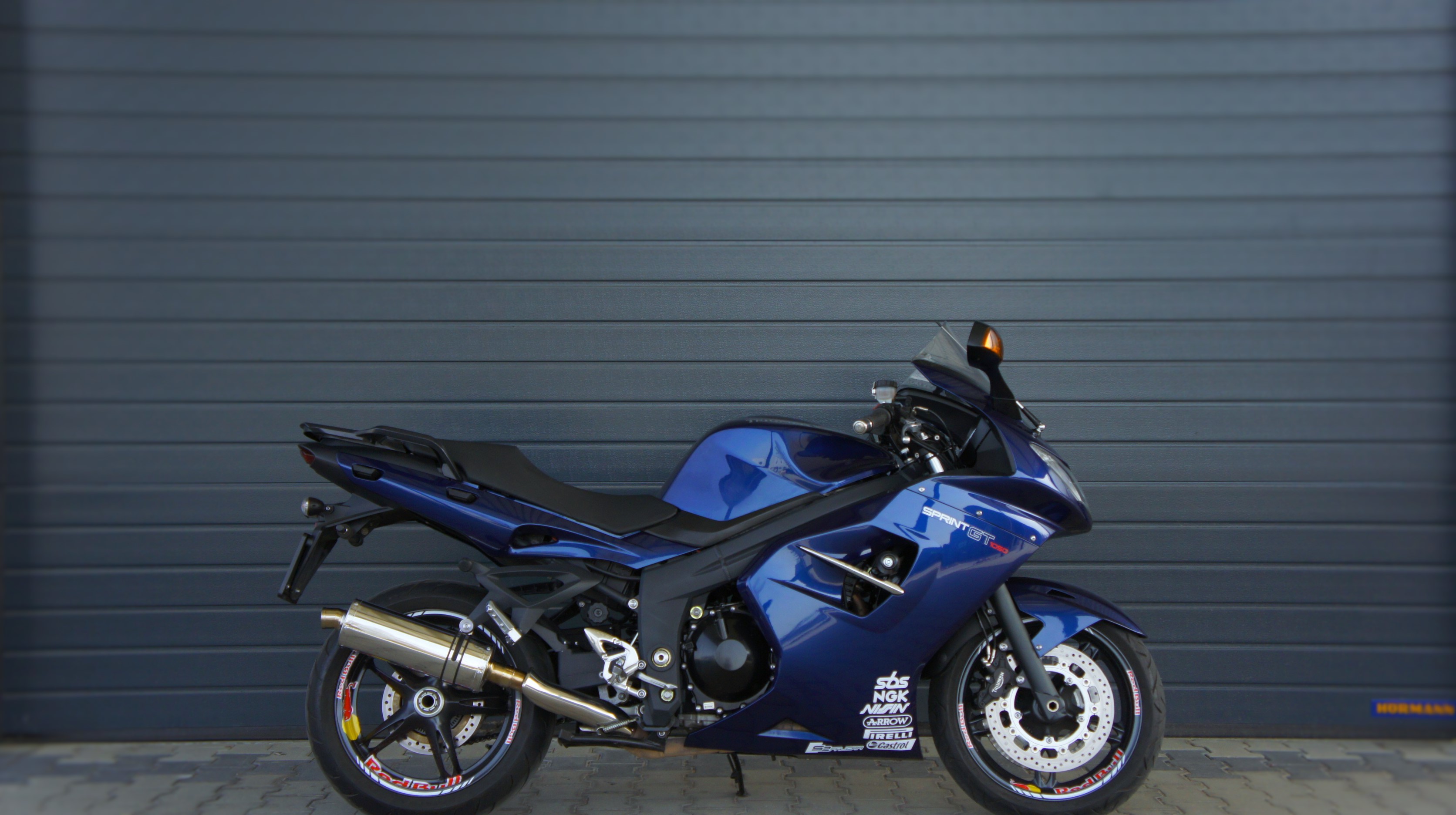 2011 TRIUMPH SPRINT GT | Picture 2780909 motorcycle photo