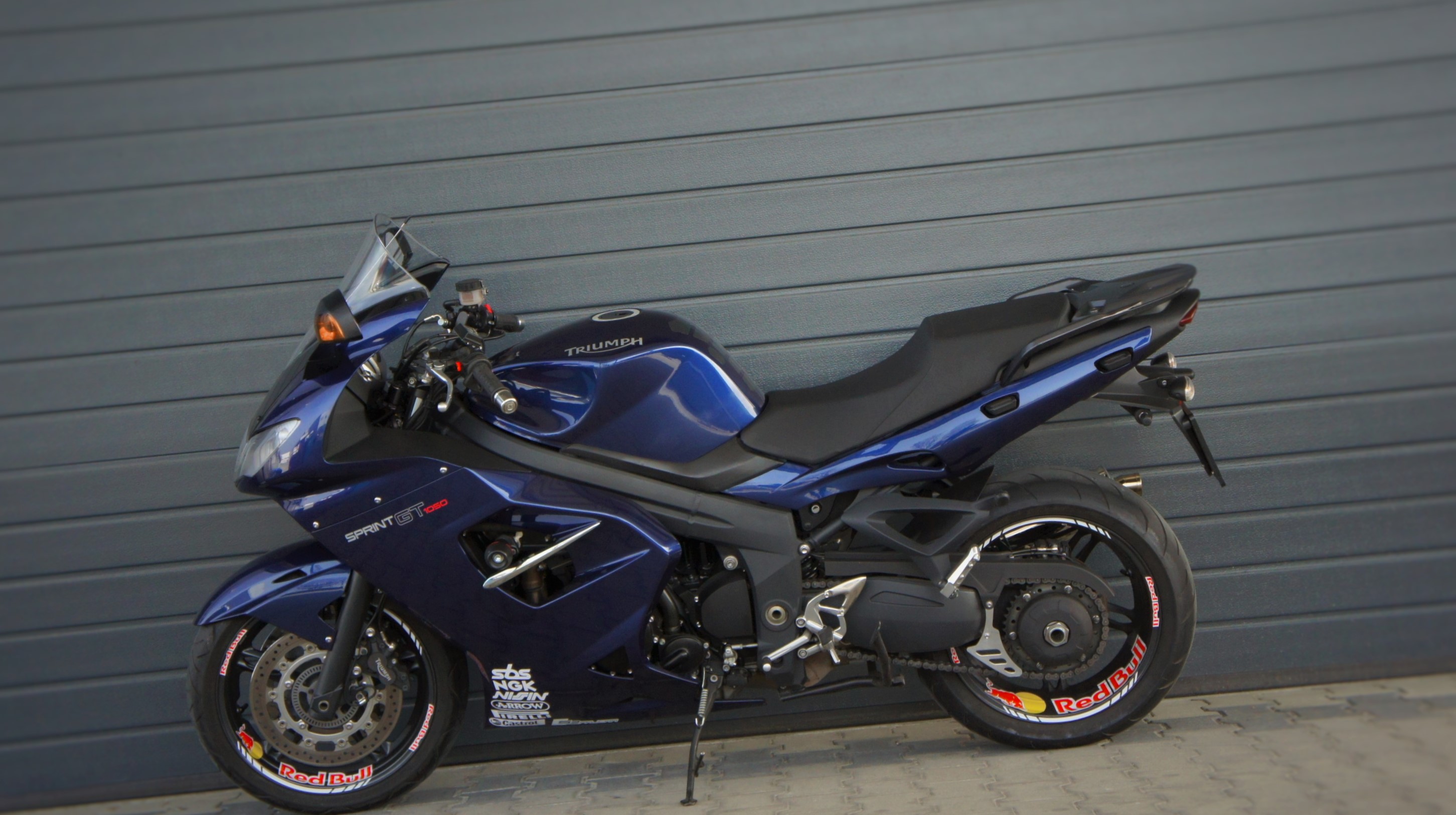 2011 TRIUMPH SPRINT GT | Picture 2780915 motorcycle photo
