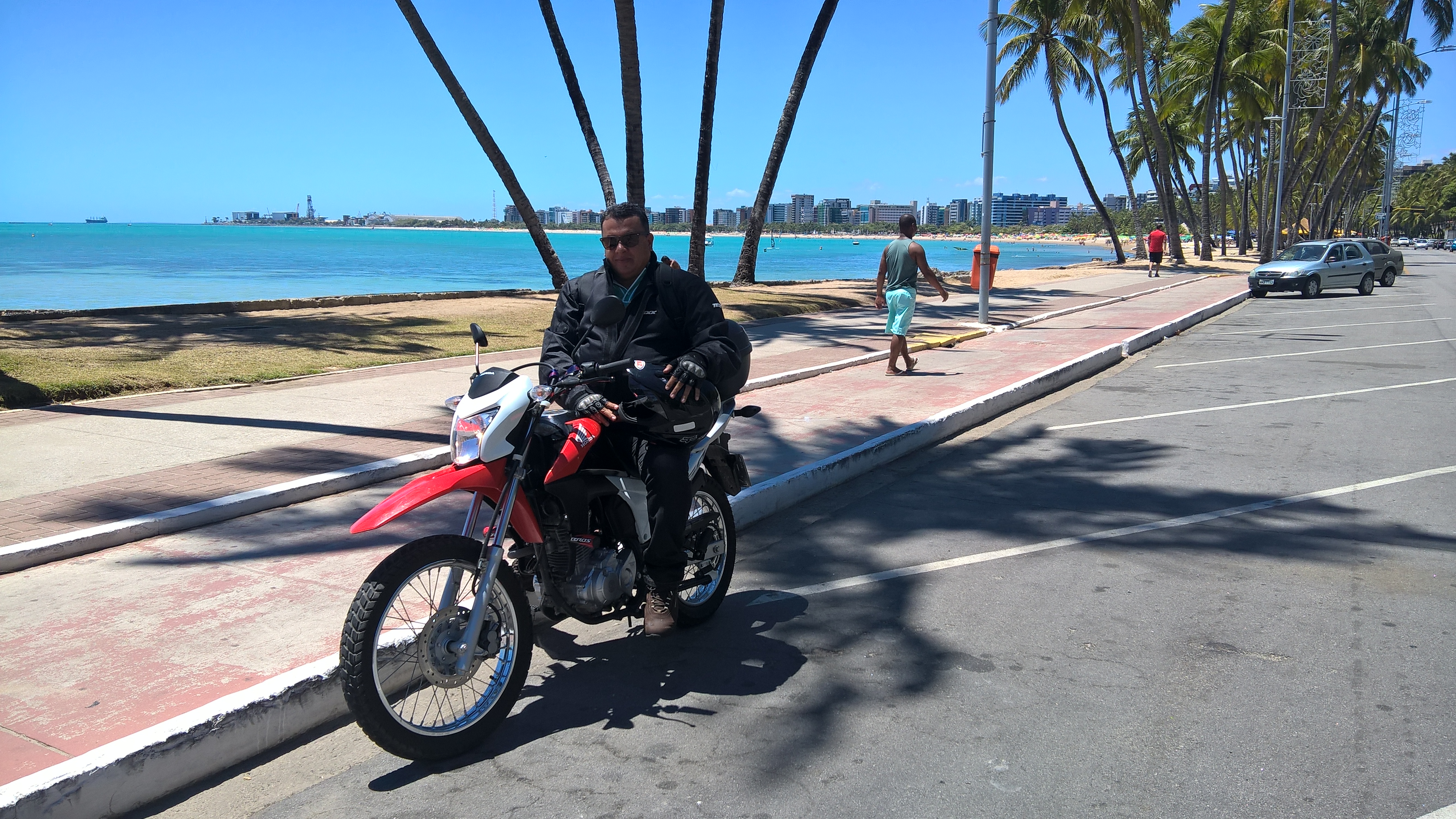 2015 HONDA NXR160BROS | Picture 2781159 motorcycle photo