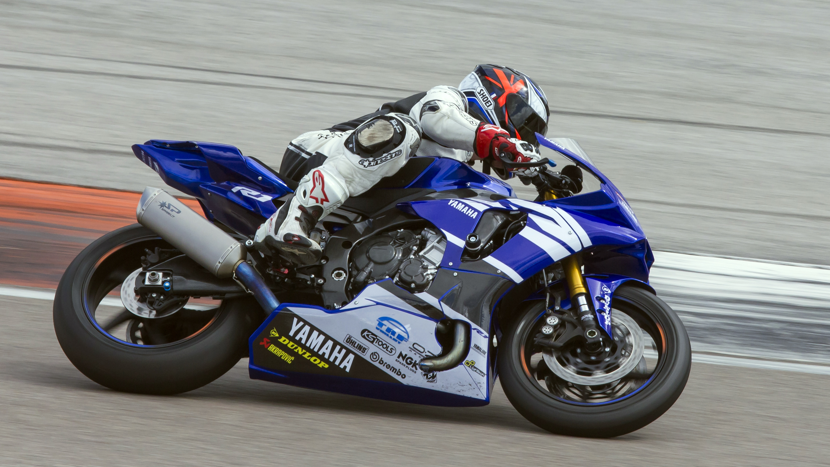 2015 YAMAHA YZF R1 | Picture 2781540 motorcycle photo