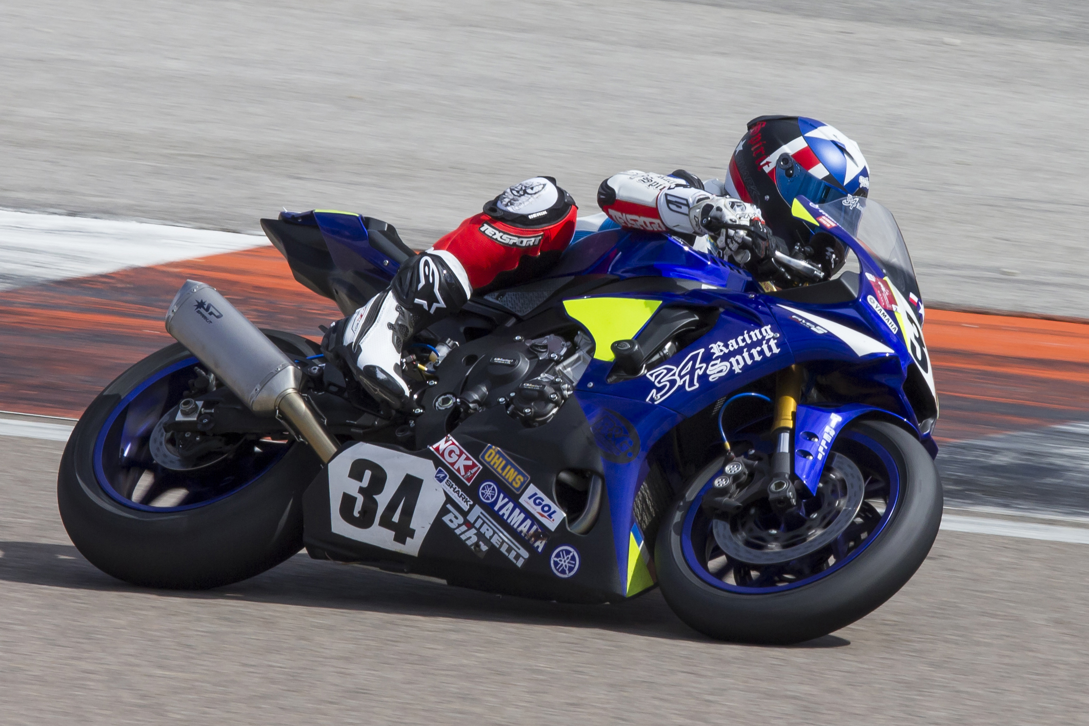 2015 YAMAHA YZF R1 | Picture 2781544 motorcycle photo