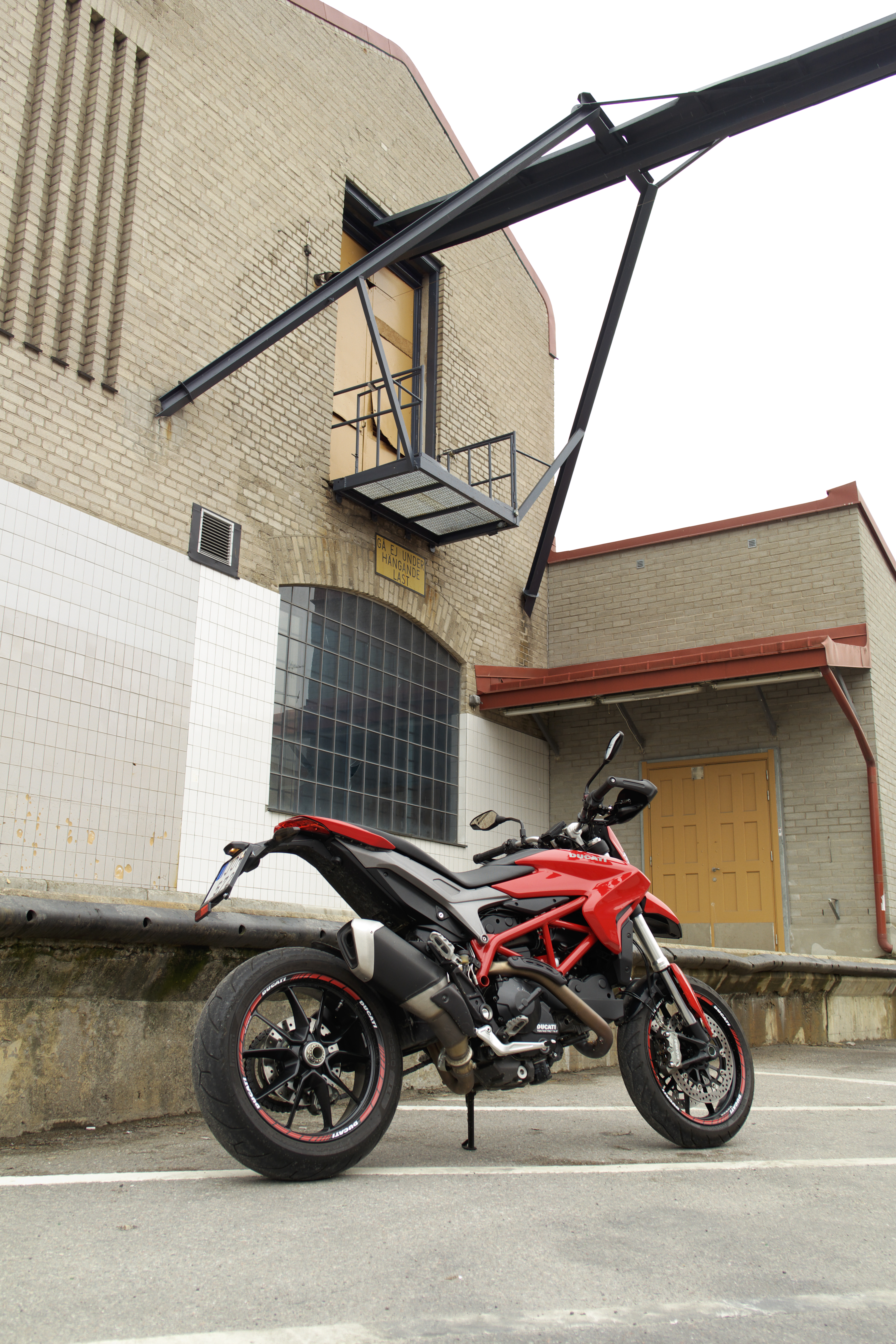 2013 DUCATI HYPERMOTARD 821 | Picture 2782021 motorcycle photo