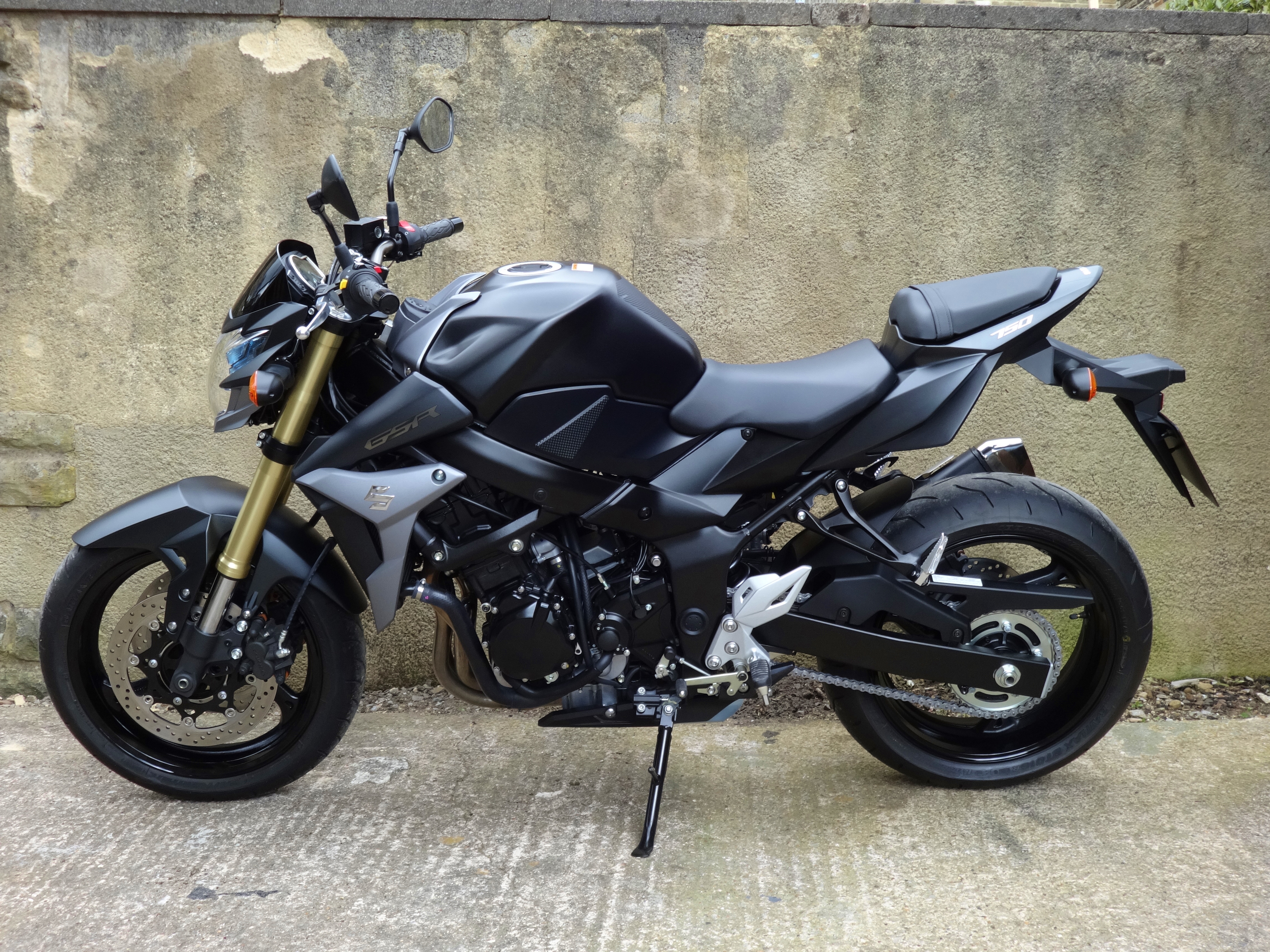 2015 SUZUKI GSR 750 | Picture 2782335 motorcycle photo