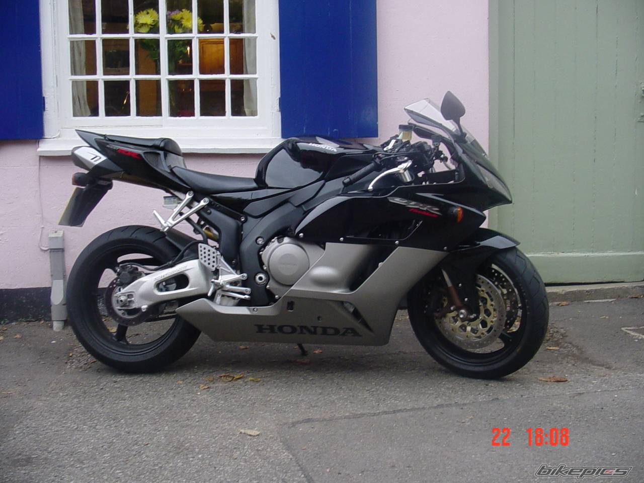 2004 HONDA CBR 900 | Picture 278406 motorcycle photo
