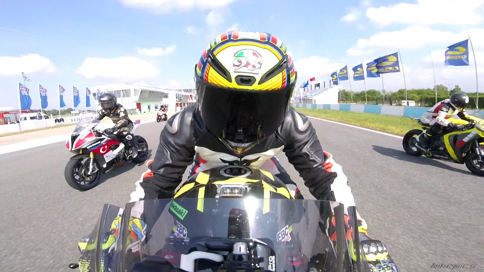 2015 KAWASAKI ZX 10R | Picture 2784194 motorcycle photo