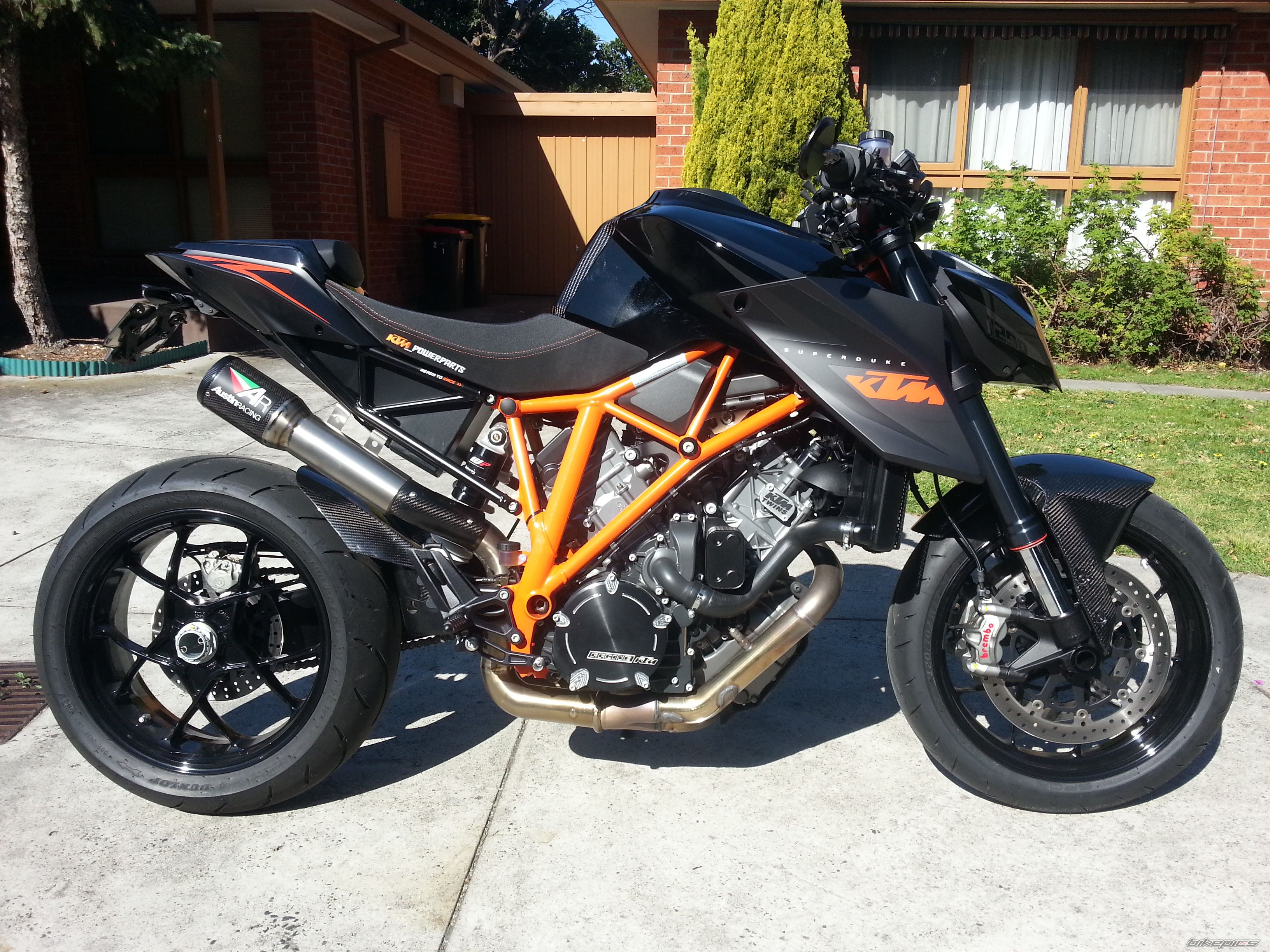 2014 KTM 1290 SUPERDUKE R | Picture 2785164 motorcycle photo
