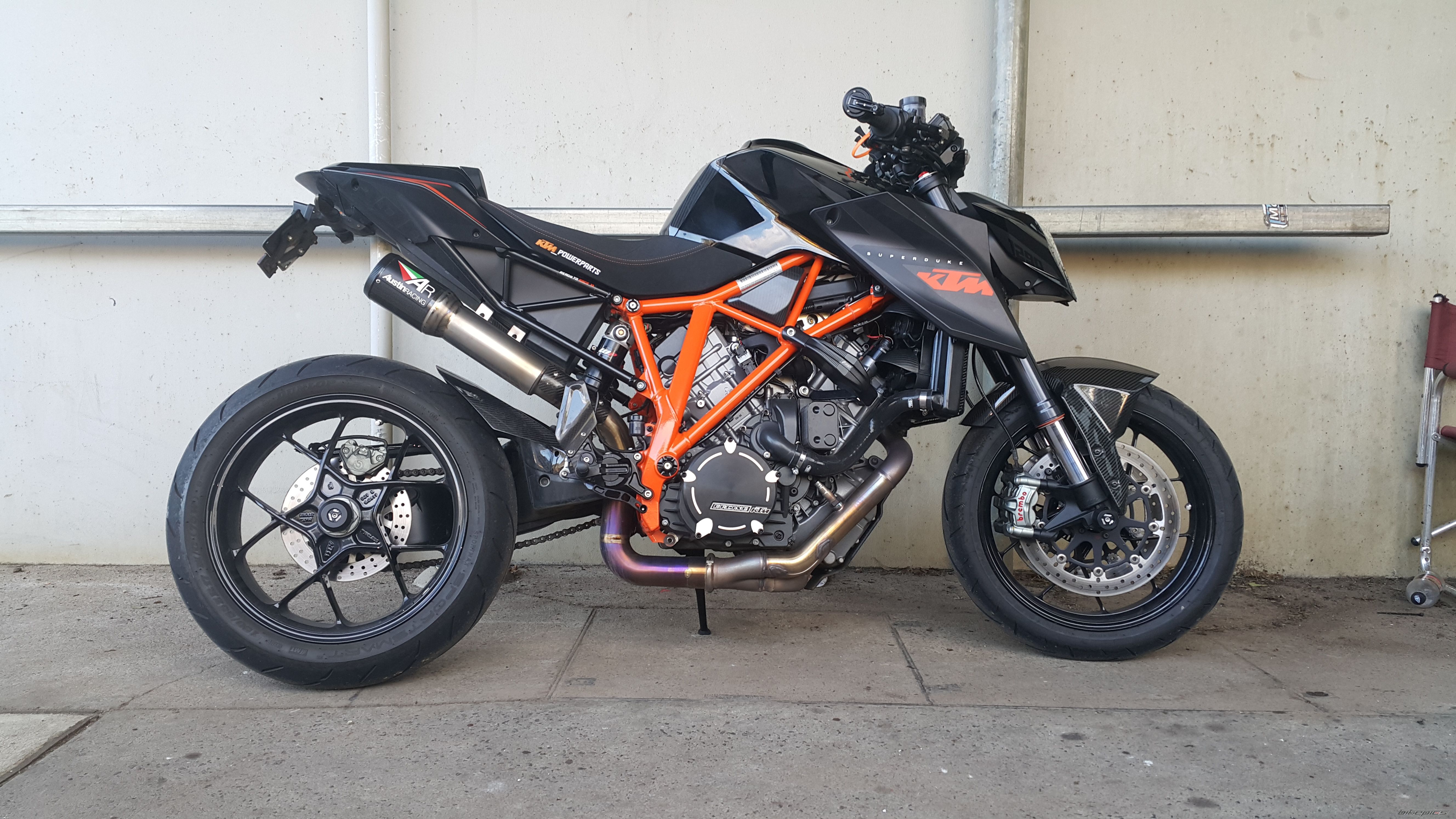 2014 KTM 1290 SUPERDUKE R | Picture 2785207 motorcycle photo