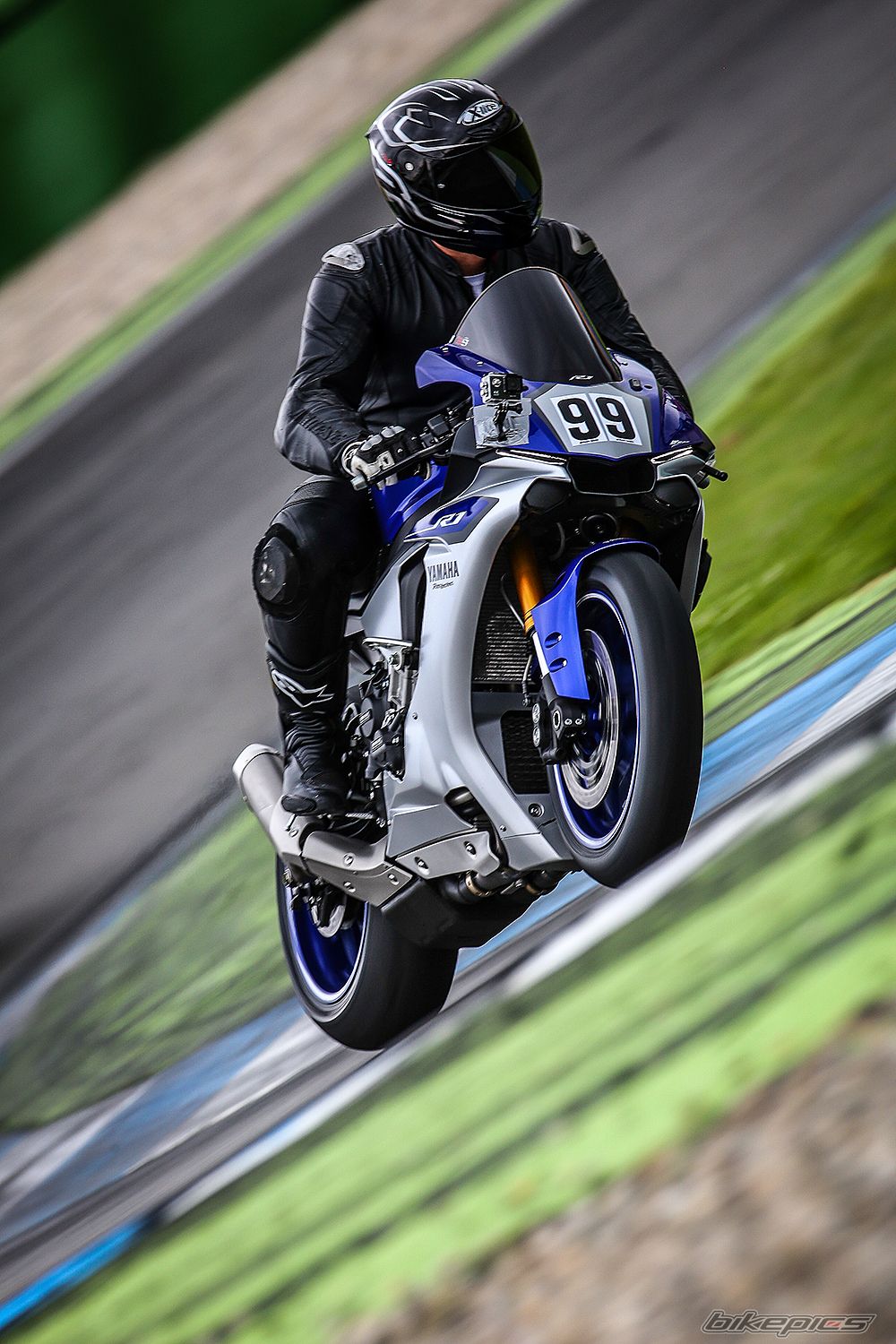 2015 YAMAHA YZF R1 | Picture 2786255 motorcycle photo