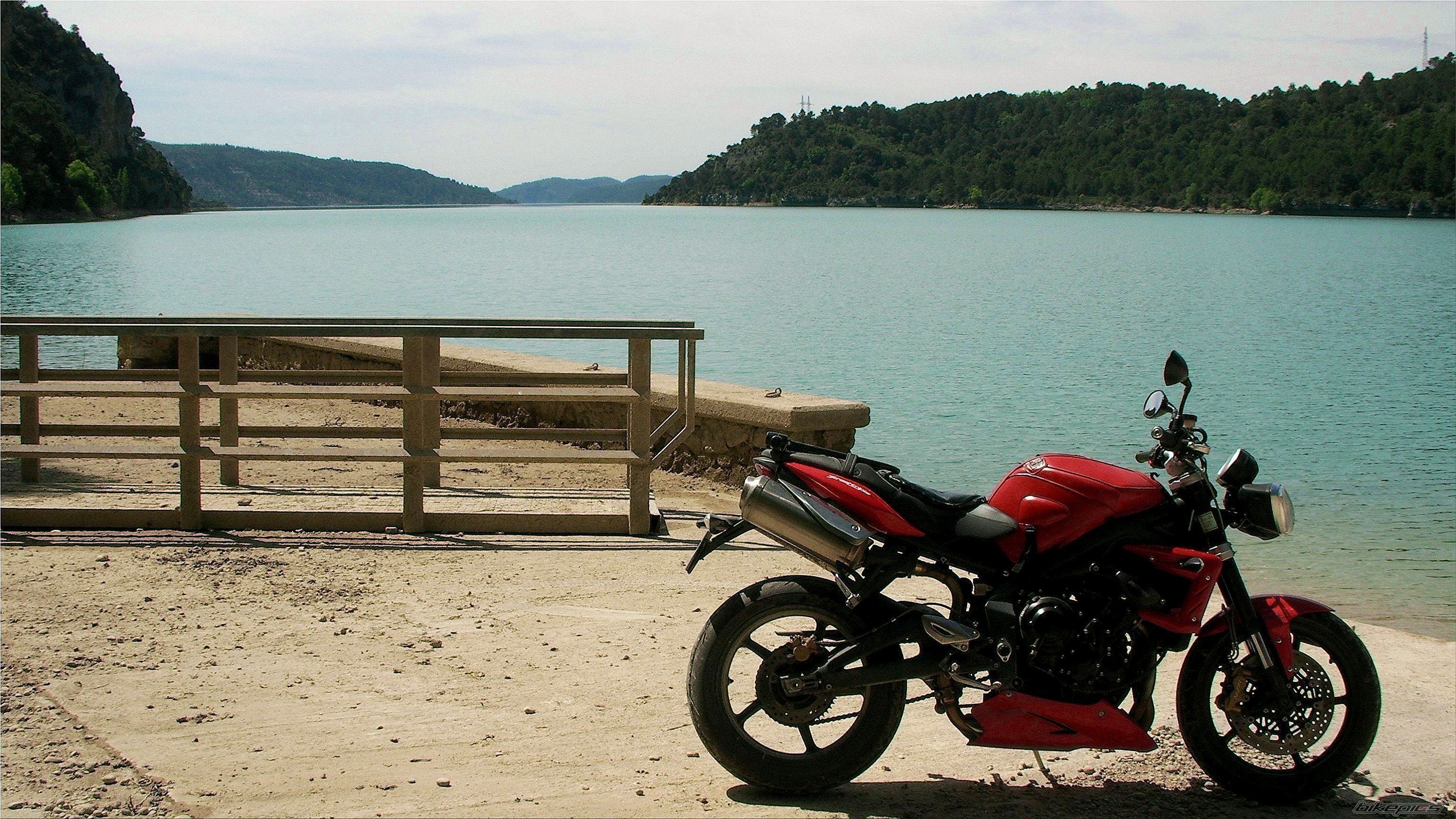 2012 TRIUMPH STREET TRIPLE R | Picture 2786665 motorcycle photo