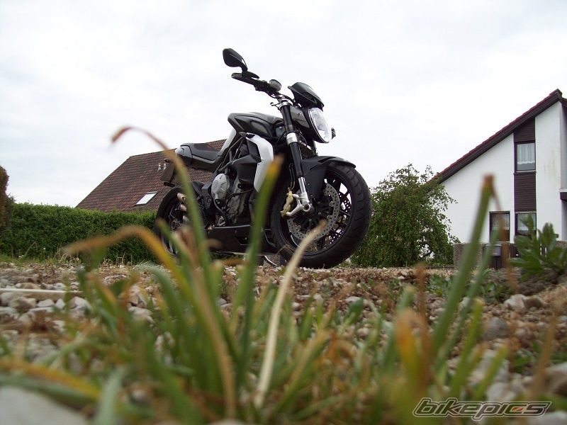 2012 MV AGUSTA BRUTALE 675 | Picture 2786977 motorcycle photo