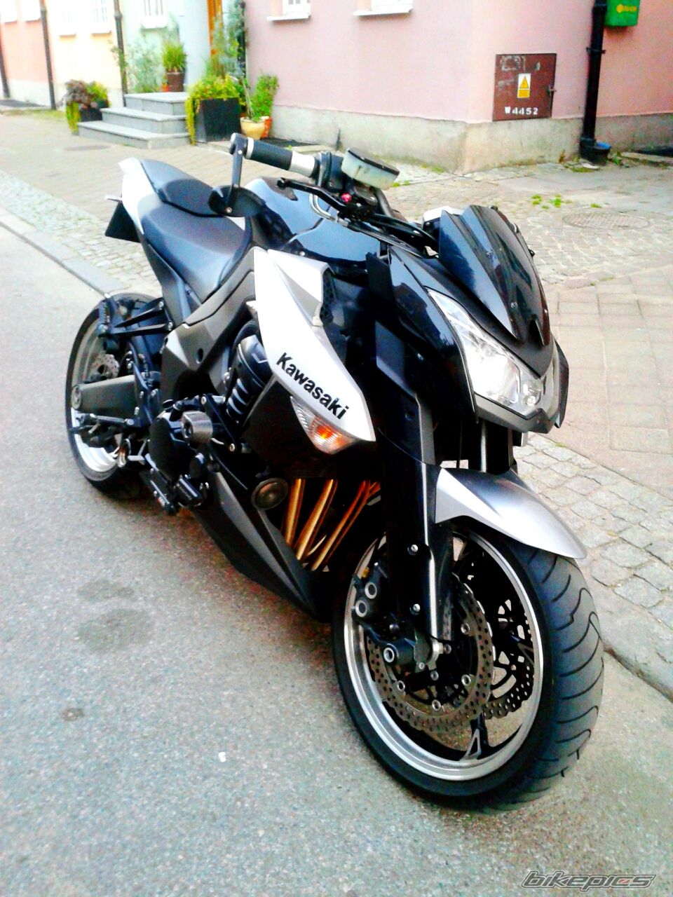 2010 KAWASAKI Z 1000 | Picture 2787984 motorcycle photo