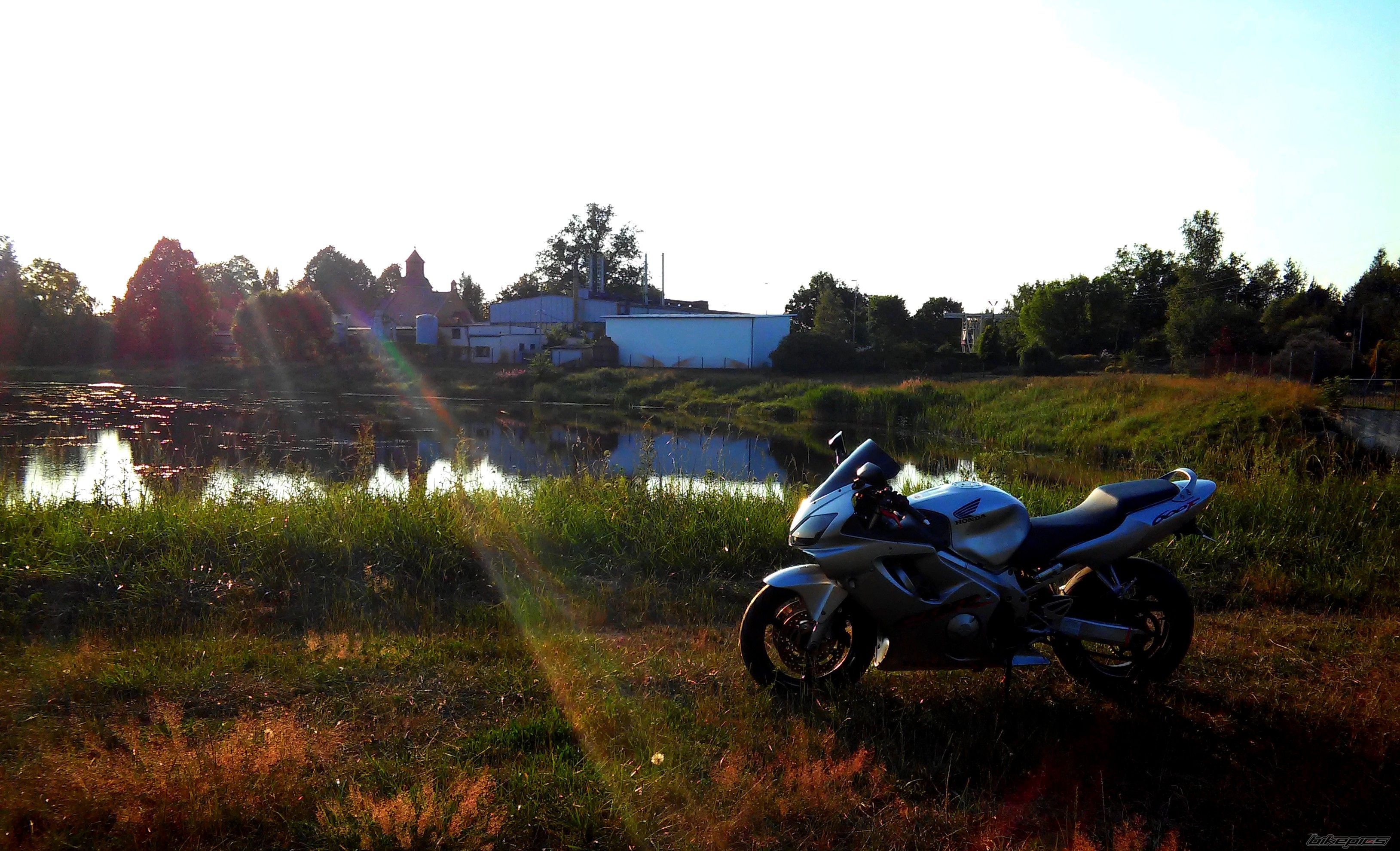 2001 HONDA CBR 600 F4I | Picture 2788000 motorcycle photo
