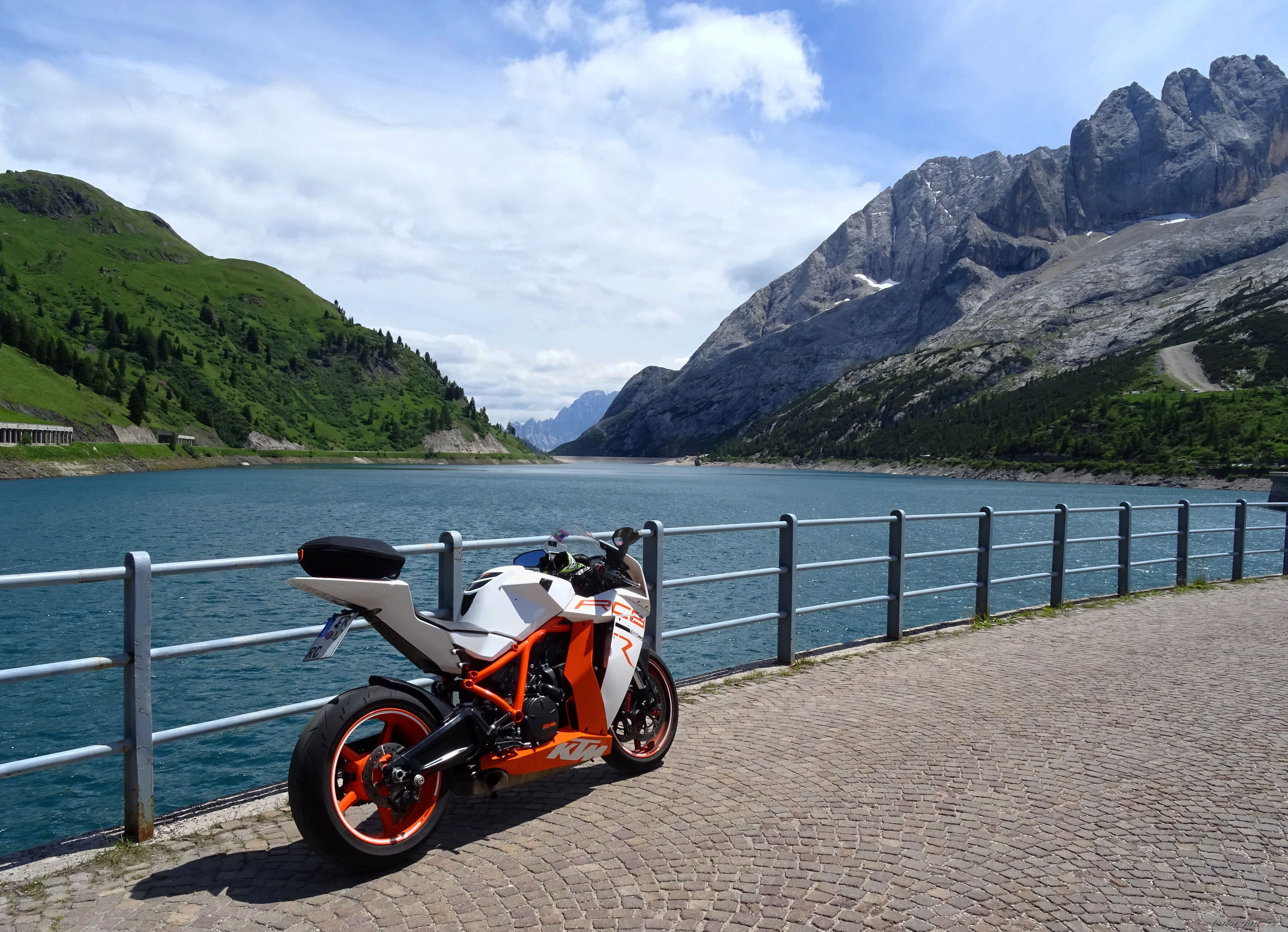 2011 KTM RC8 R | Picture 2789717 motorcycle photo