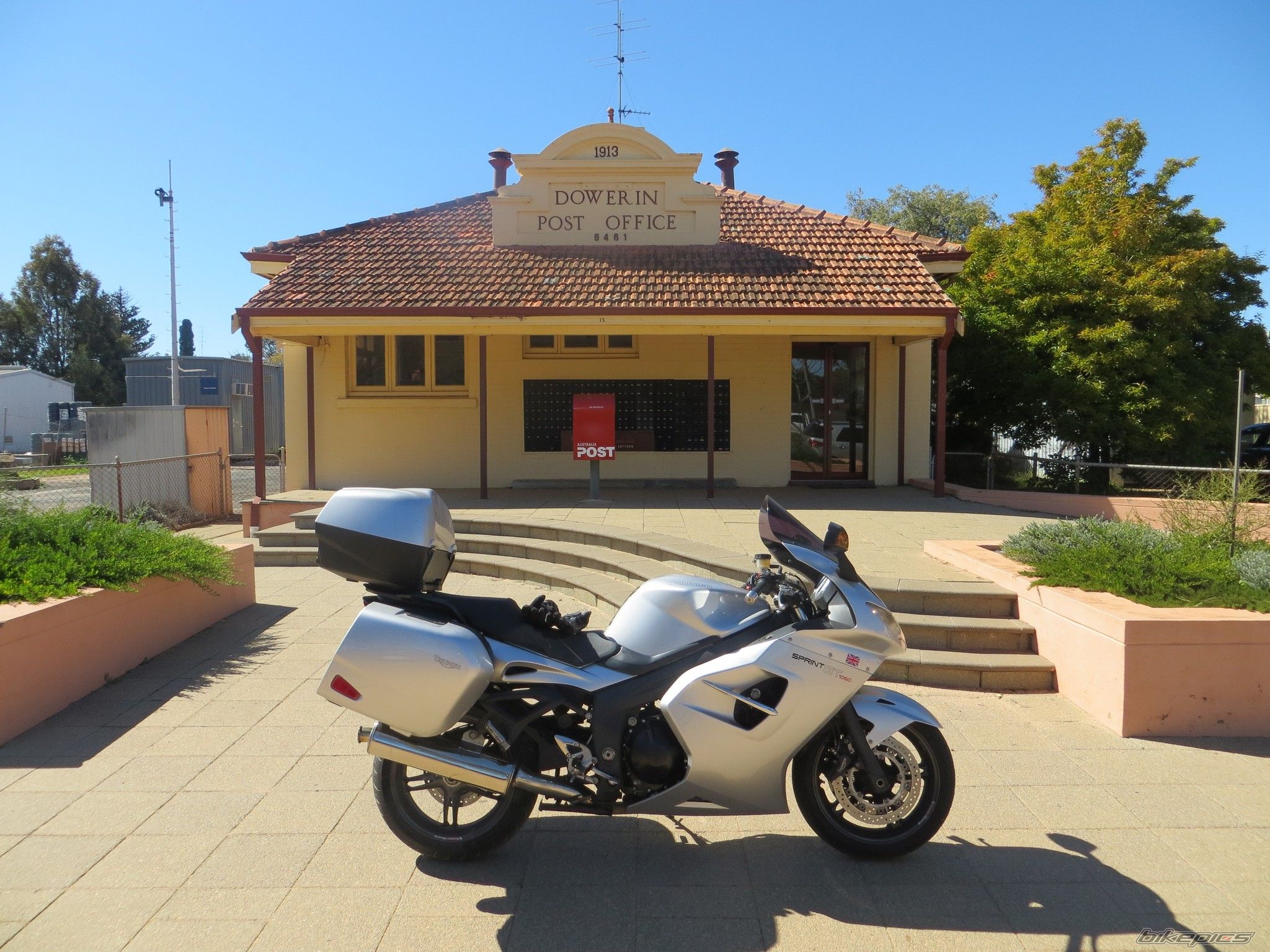 2013 TRIUMPH SPRINT GT | Picture 2792334 motorcycle photo