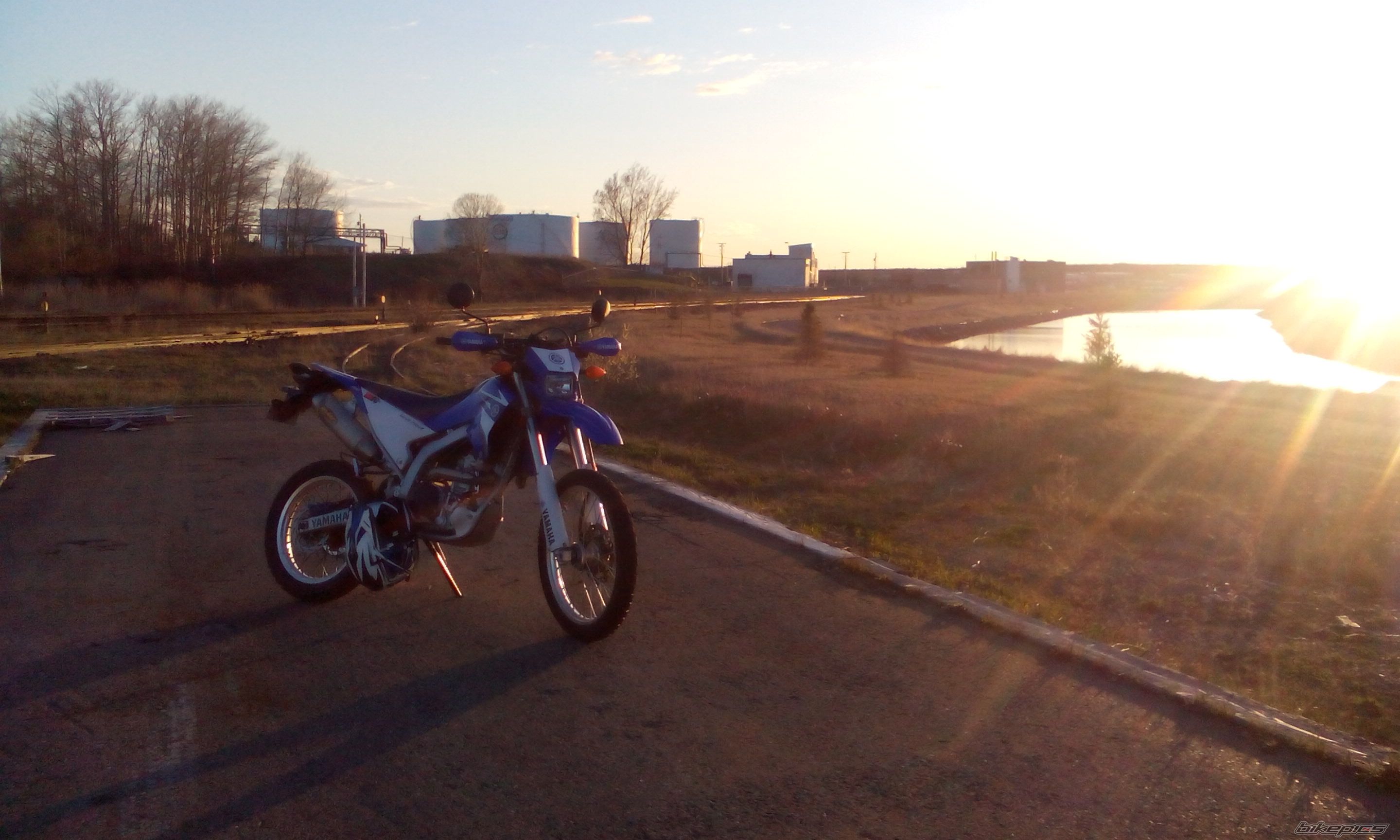 2015 YAMAHA WR250R | Picture 2792697 motorcycle photo