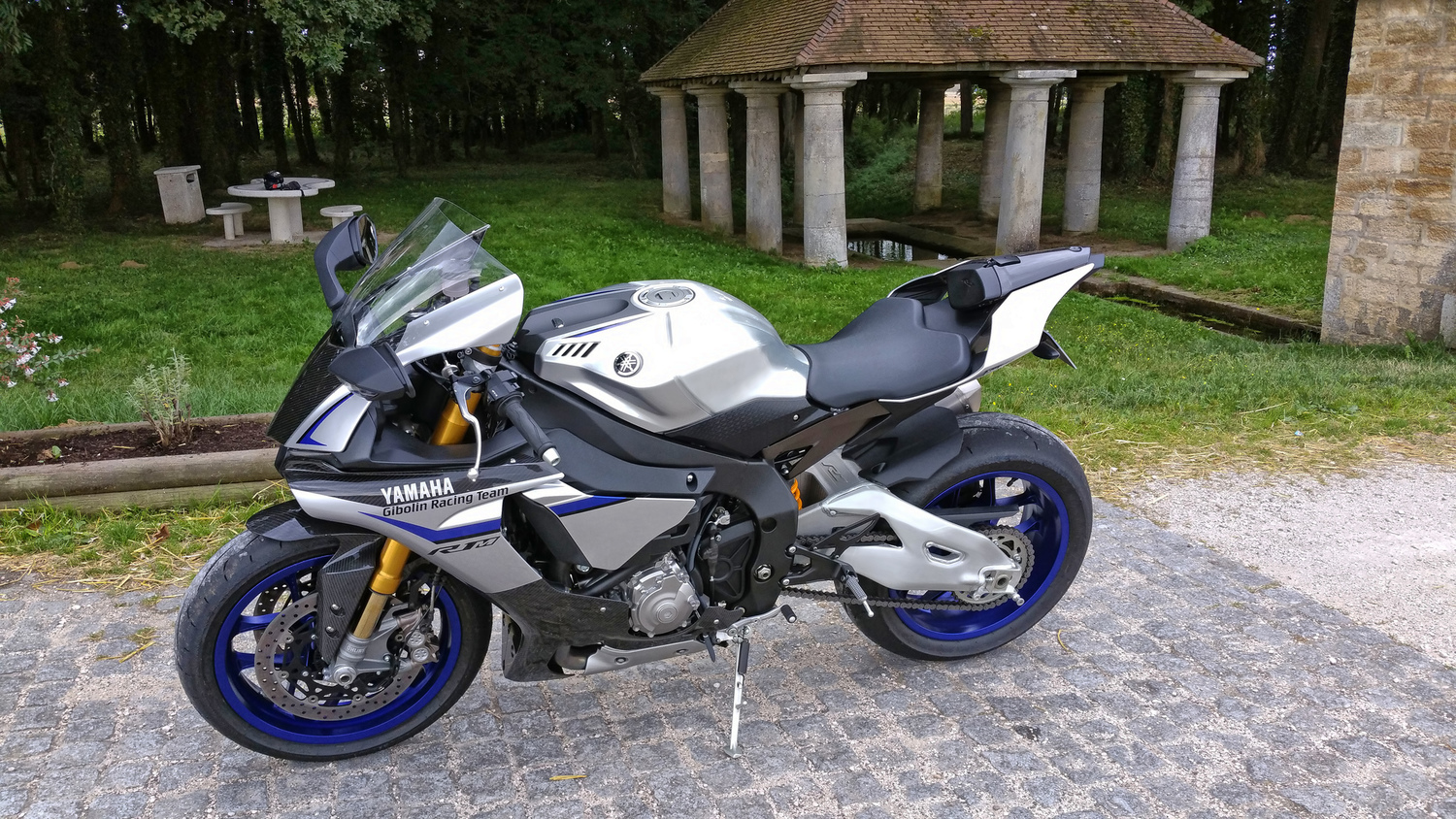 2015 YAMAHA YZF R1 | Picture 2793136 motorcycle photo