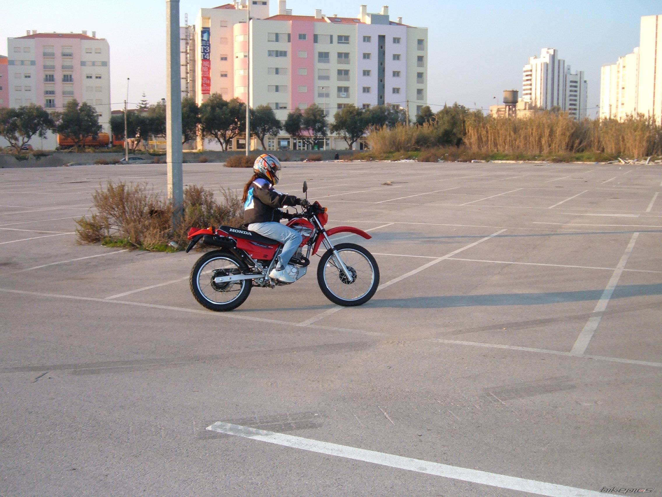 2002 HONDA XLR125 | Picture 279351 motorcycle photo