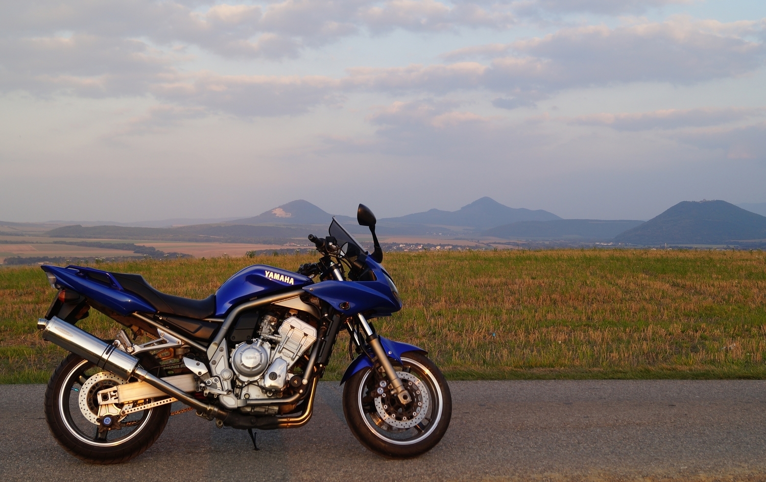 2001 YAMAHA FZS 1000 FAZER | Picture 2794161 motorcycle photo