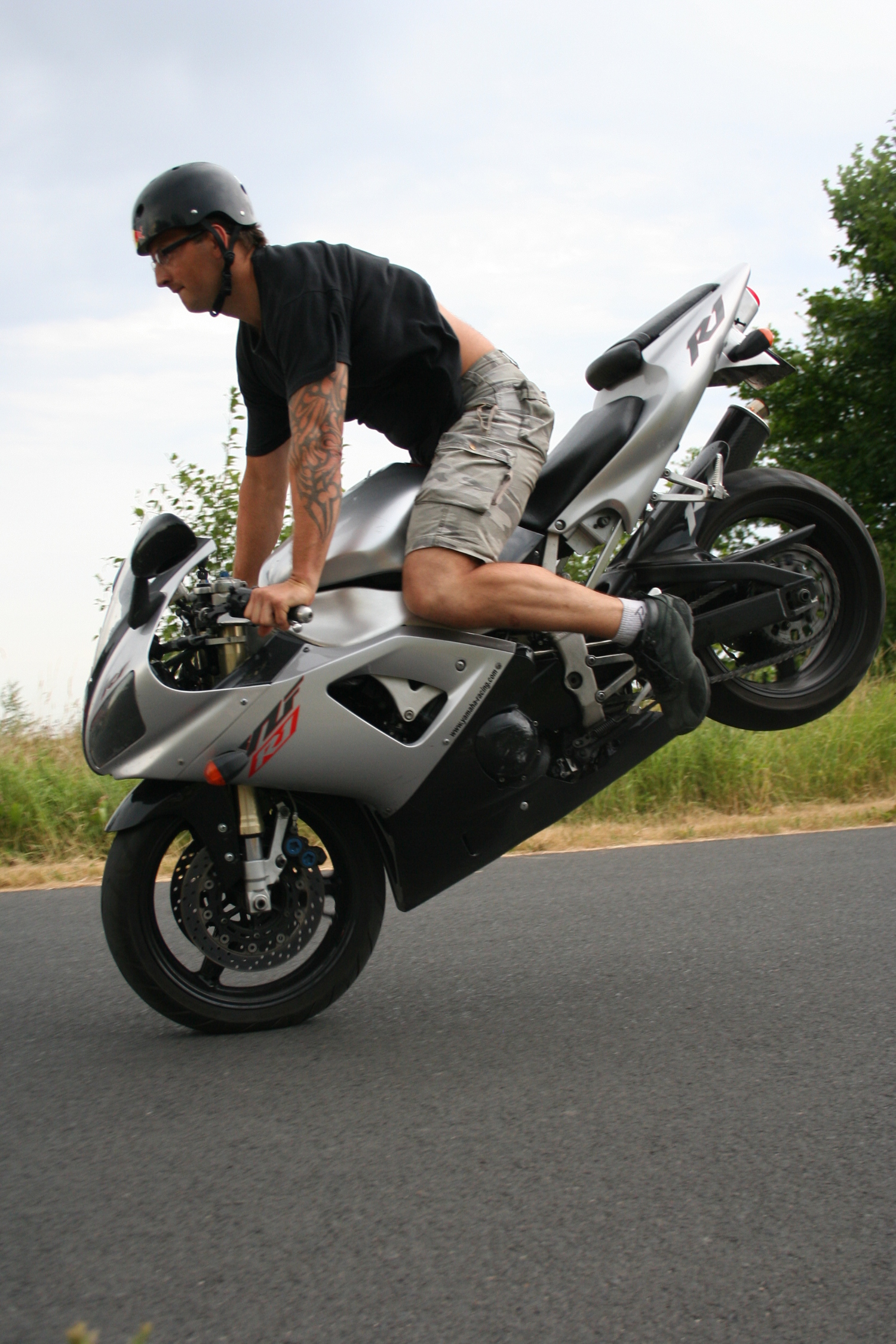 1998 YAMAHA YZF R1 | Picture 2794202 motorcycle photo