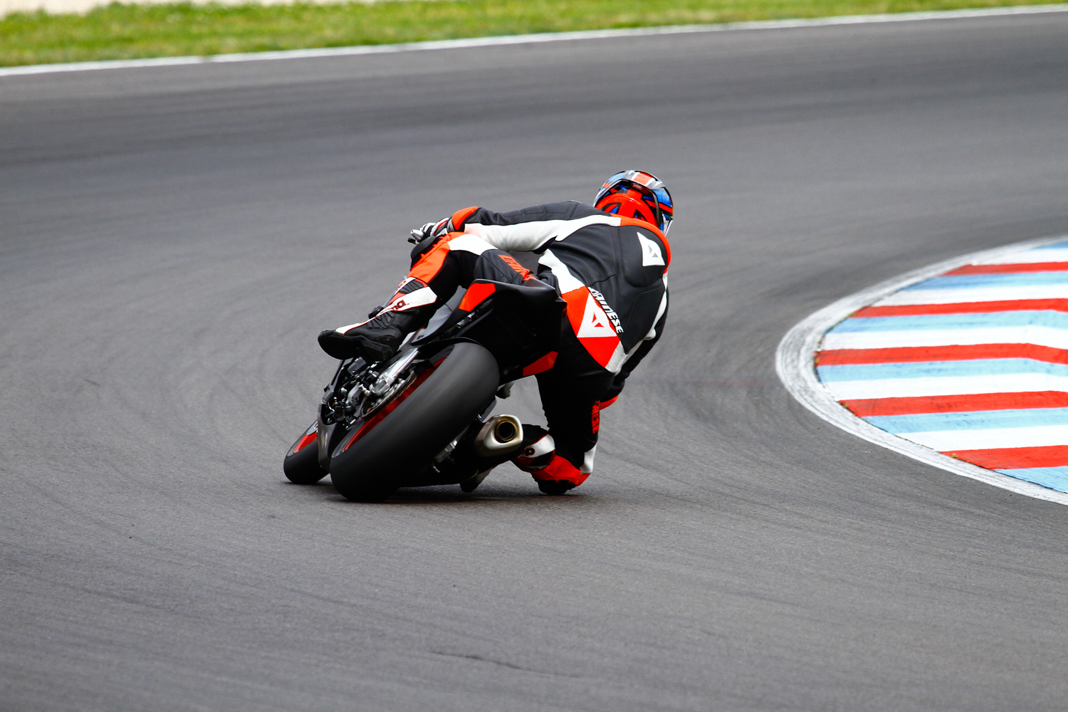 2015 APRILIA RSV4 | Picture 2794752 motorcycle photo