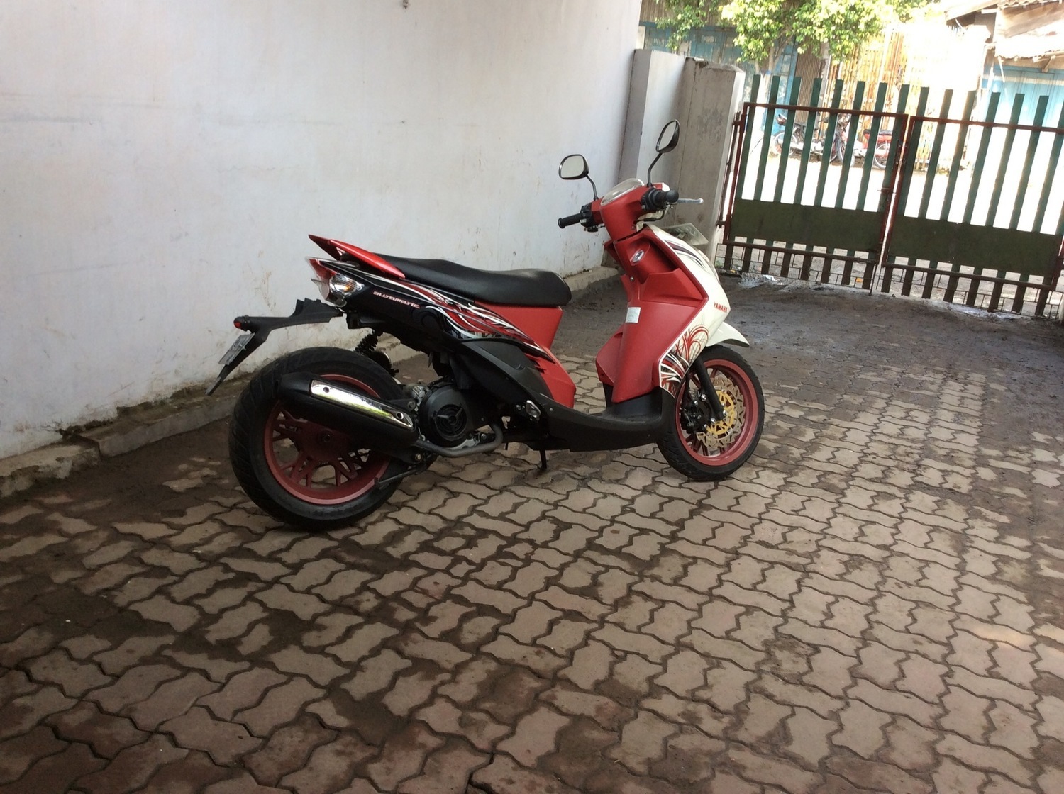 2010 YAMAHA MIO | Picture 2795223 motorcycle photo