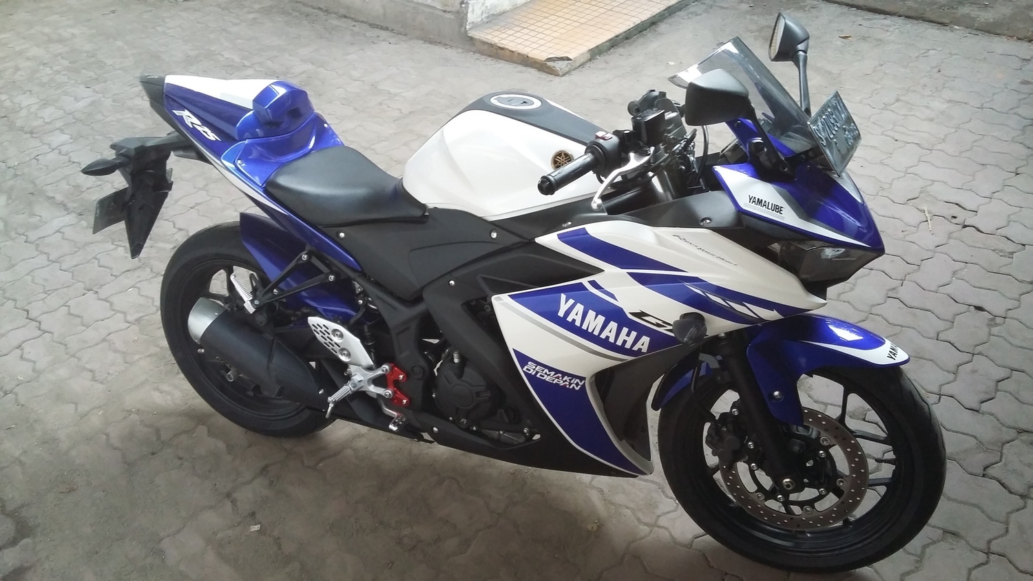 2014 YAMAHA YZF R25 | Picture 2795511 motorcycle photo
