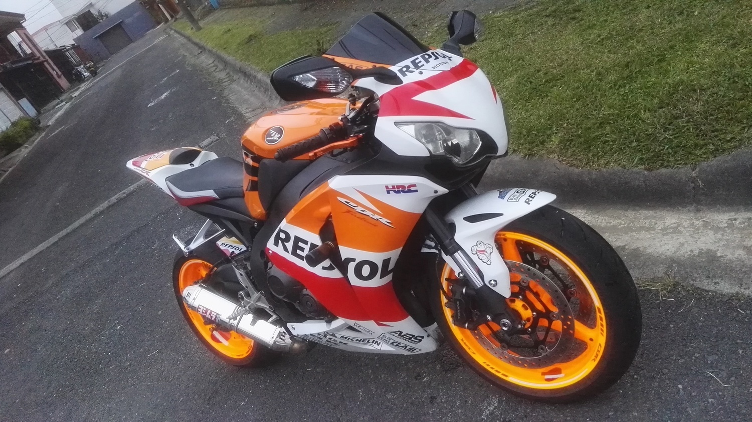 2008 HONDA CBR 1000  RR | Picture 2795706 motorcycle photo