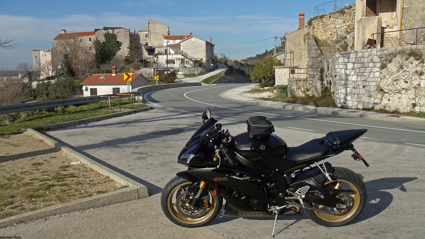 2009 YAMAHA YZF R6 | Picture 2796213 motorcycle photo