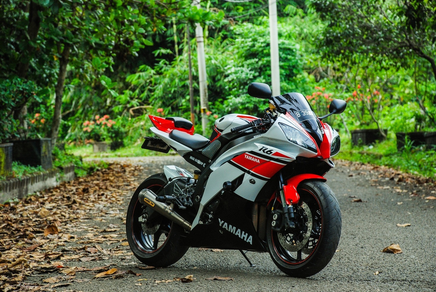 2012 YAMAHA YZF R6 | Picture 2796903 motorcycle photo
