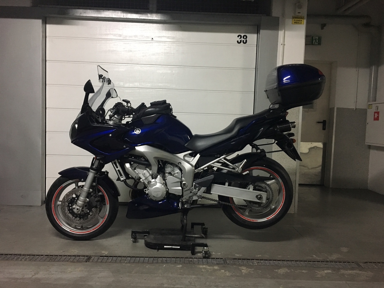 2004 YAMAHA FZ6 FAZER | Picture 2798242 motorcycle photo