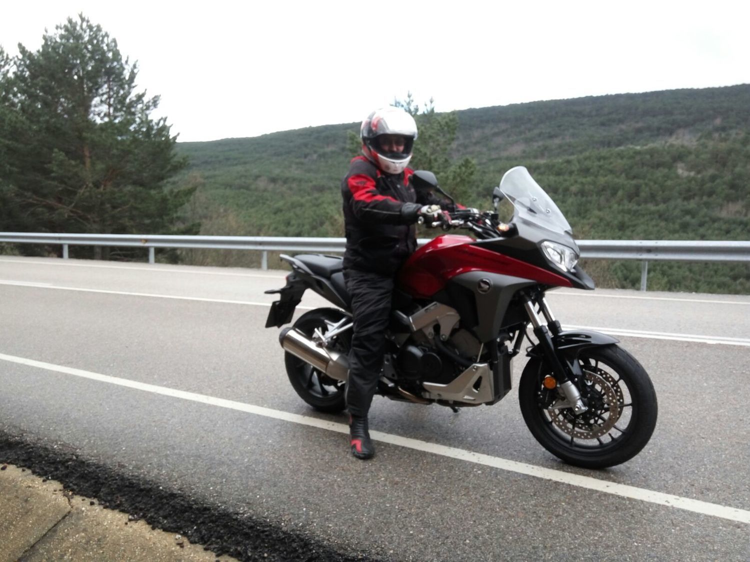 2015 HONDA VFR800 CROSSRUNNER | Picture 2799115 motorcycle photo