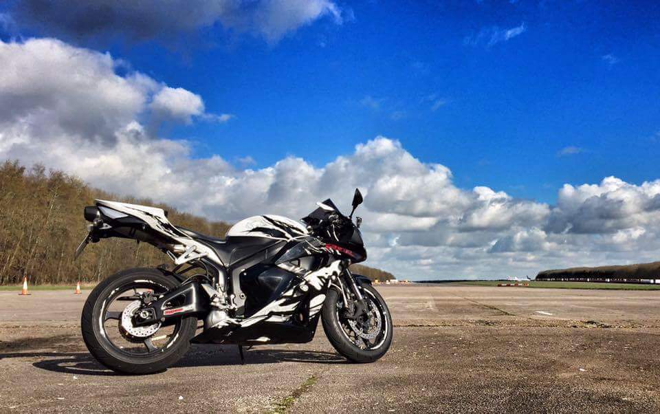 2010 HONDA CBR 600 RR | Picture 2802293 motorcycle photo