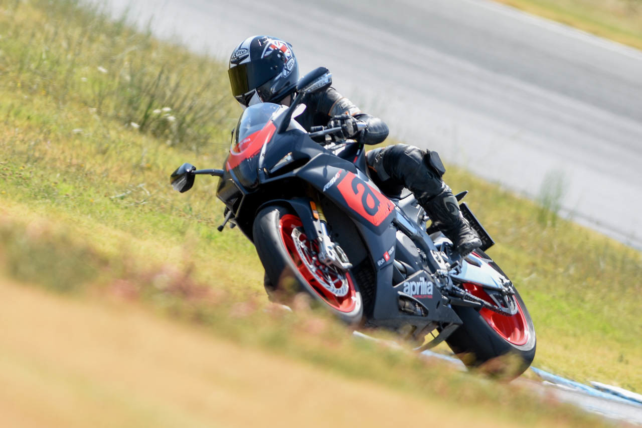 2016 APRILIA RSV4 | Picture 2802878 motorcycle photo
