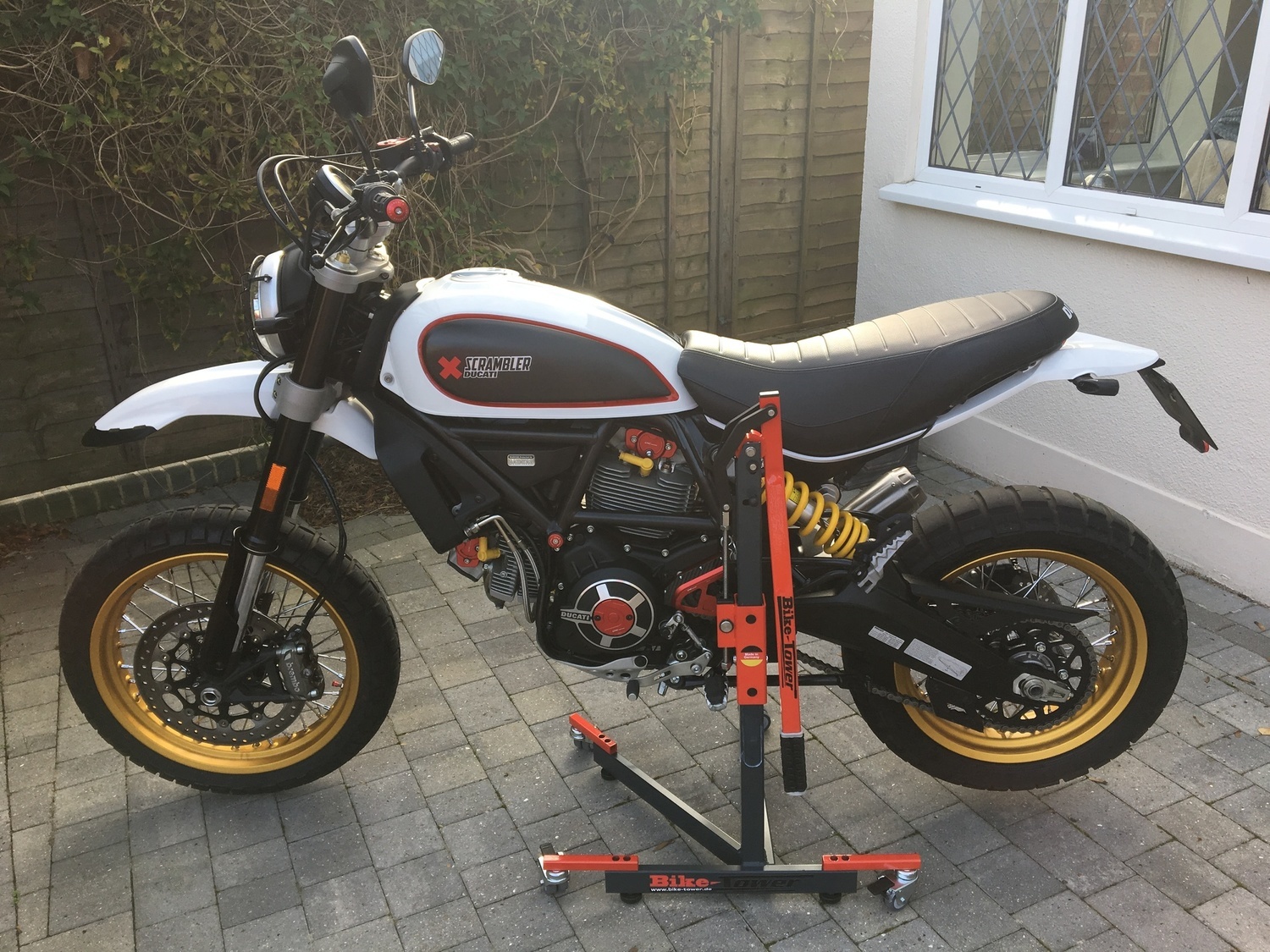 2016 DUCATI SCRAMBLER | Picture 2804183 motorcycle photo