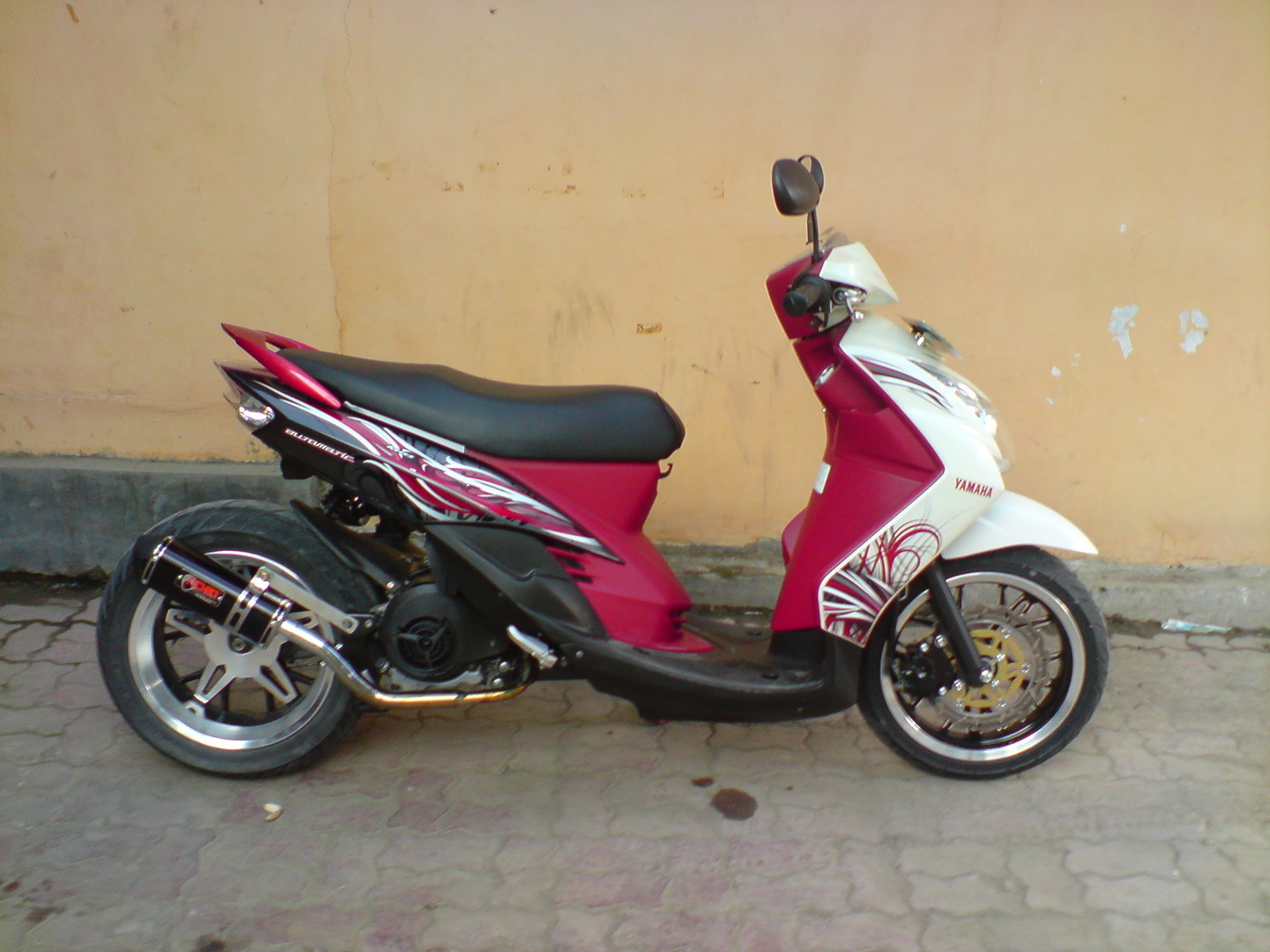 2010 YAMAHA MIO | Picture 2805483 motorcycle photo