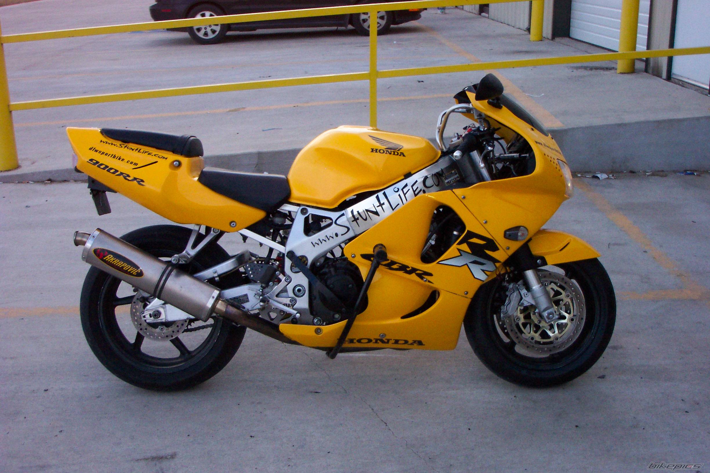 1999 HONDA CBR 900 | Picture 280699 motorcycle photo