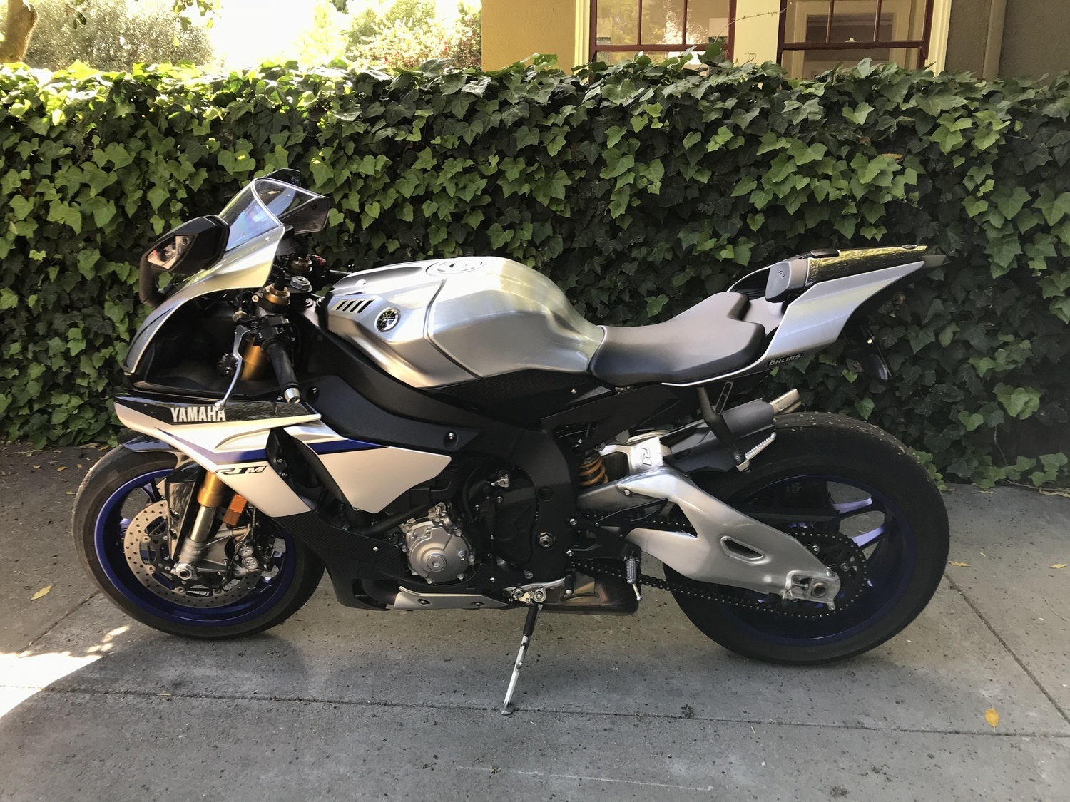 2015 YAMAHA YZF R1 | Picture 2808115 motorcycle photo
