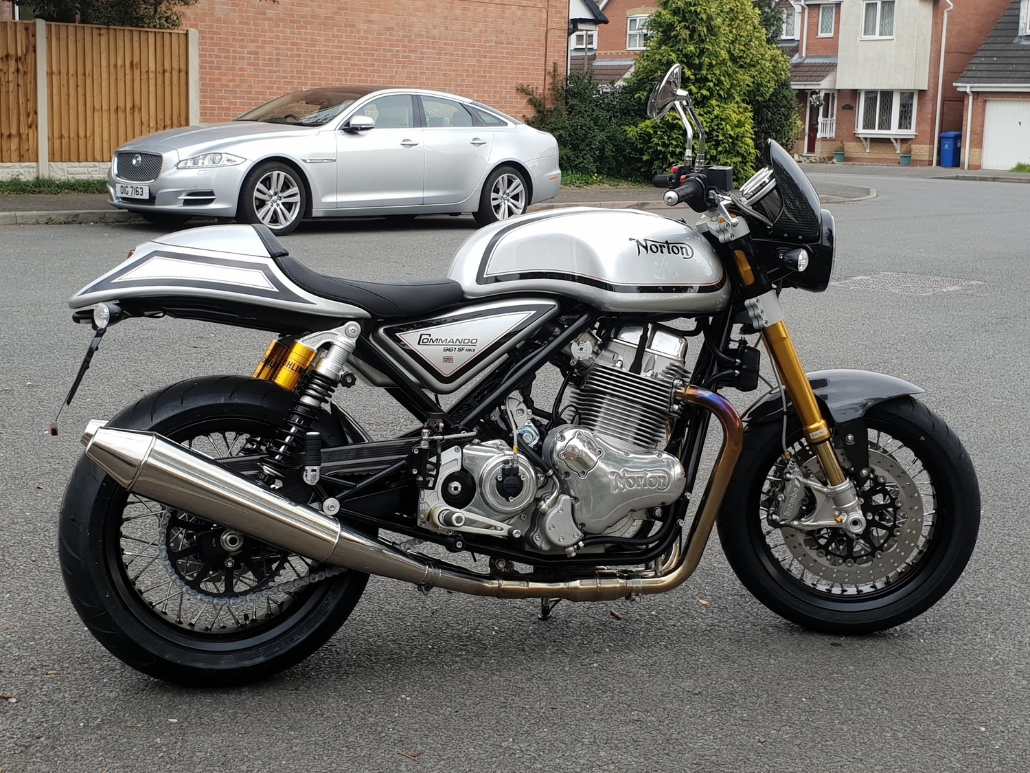 2017 NORTON COMMANDO 961 SE | Picture 2810388 motorcycle photo