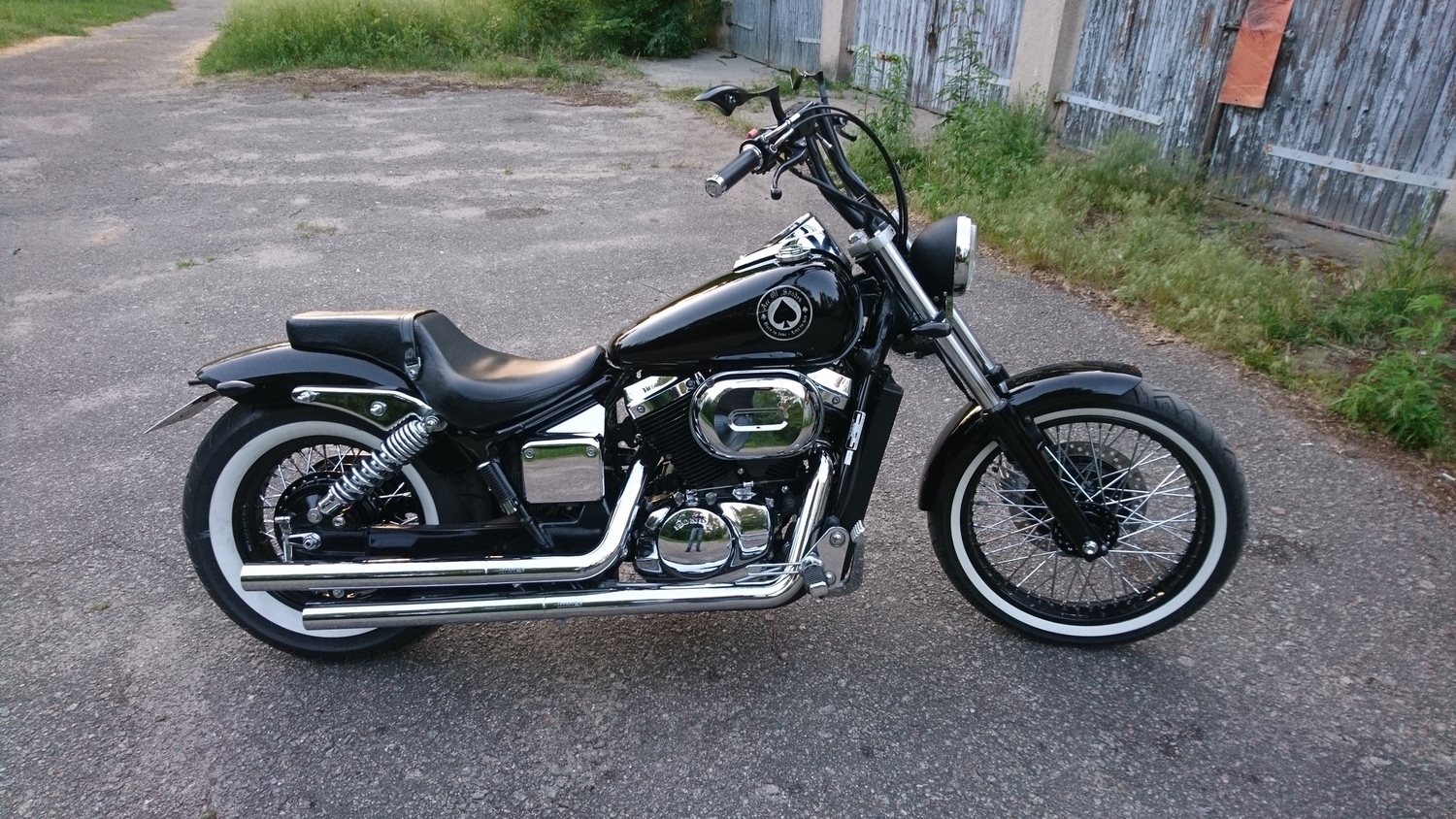 2004 HONDA VT 750 BLACK WIDOW | Picture 2811309 motorcycle photo