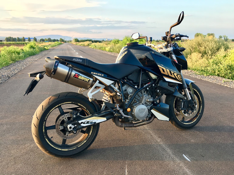 2011 KTM 990 SUPERDUKE | Picture 2811674 motorcycle photo