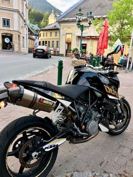 2011 KTM 990 SUPERDUKE | Picture 2811708 motorcycle photo