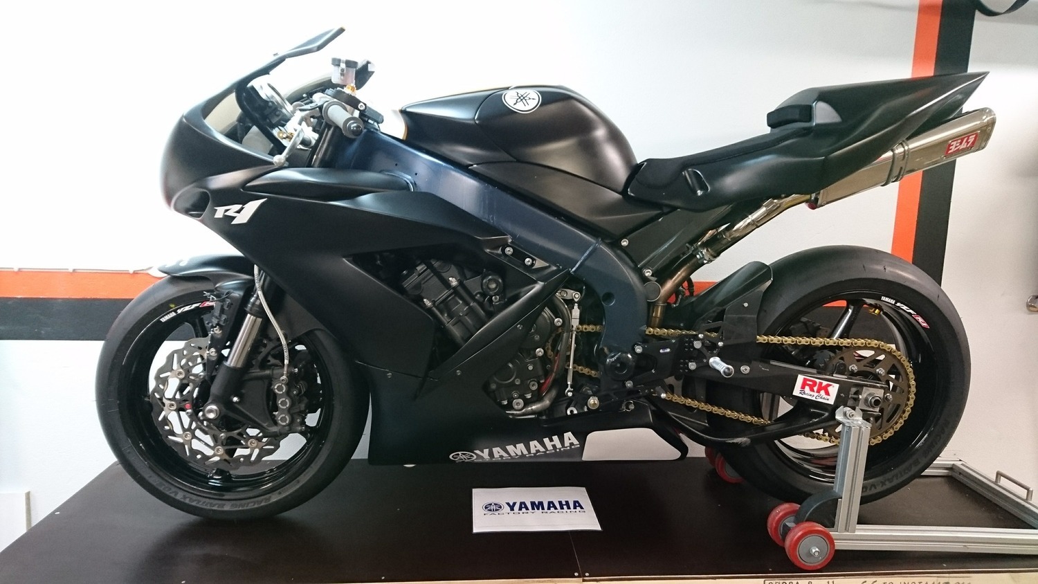 2006 YAMAHA YZF R1 | Picture 2812346 motorcycle photo