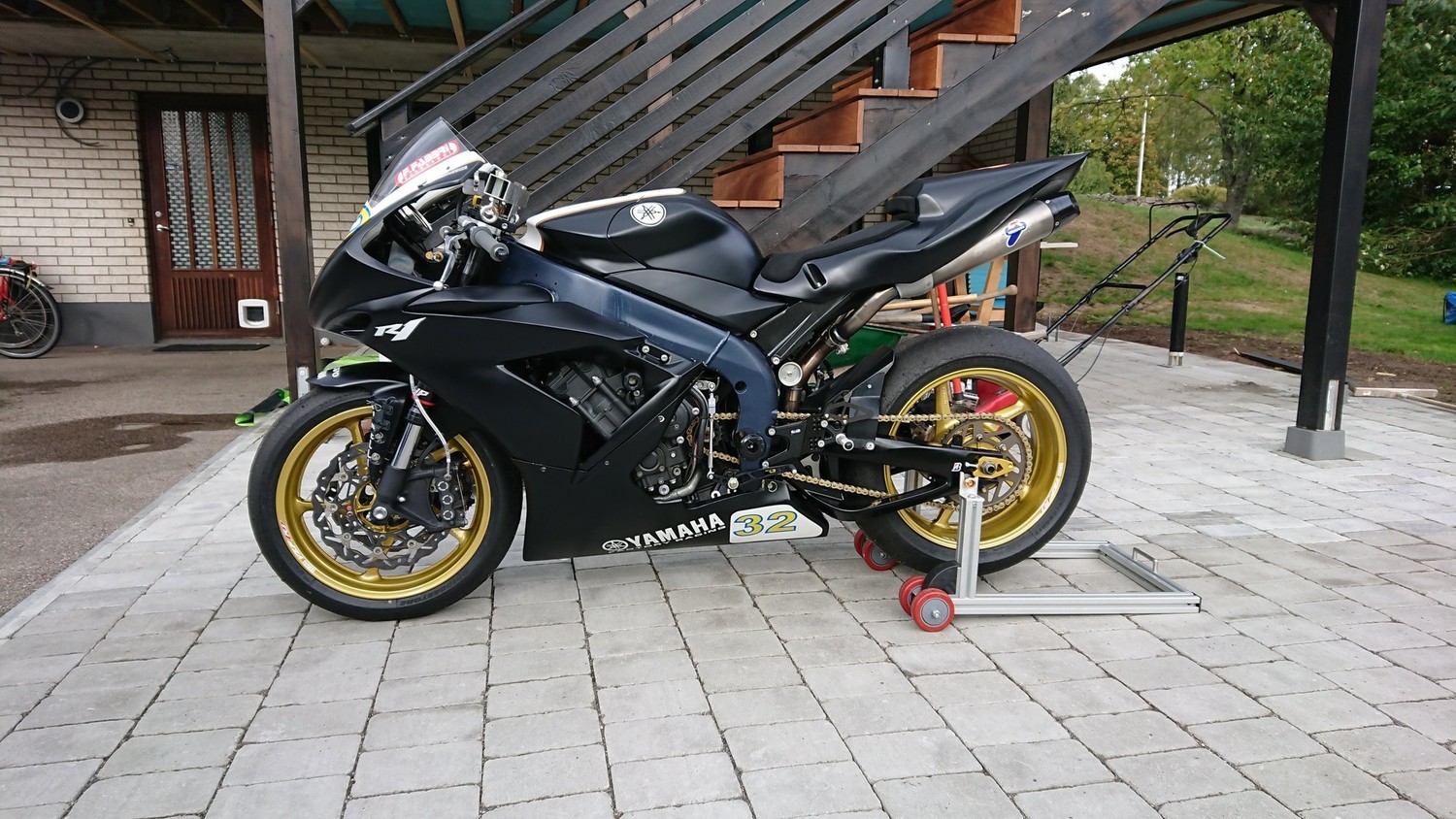 2006 YAMAHA YZF R1 | Picture 2812348 motorcycle photo