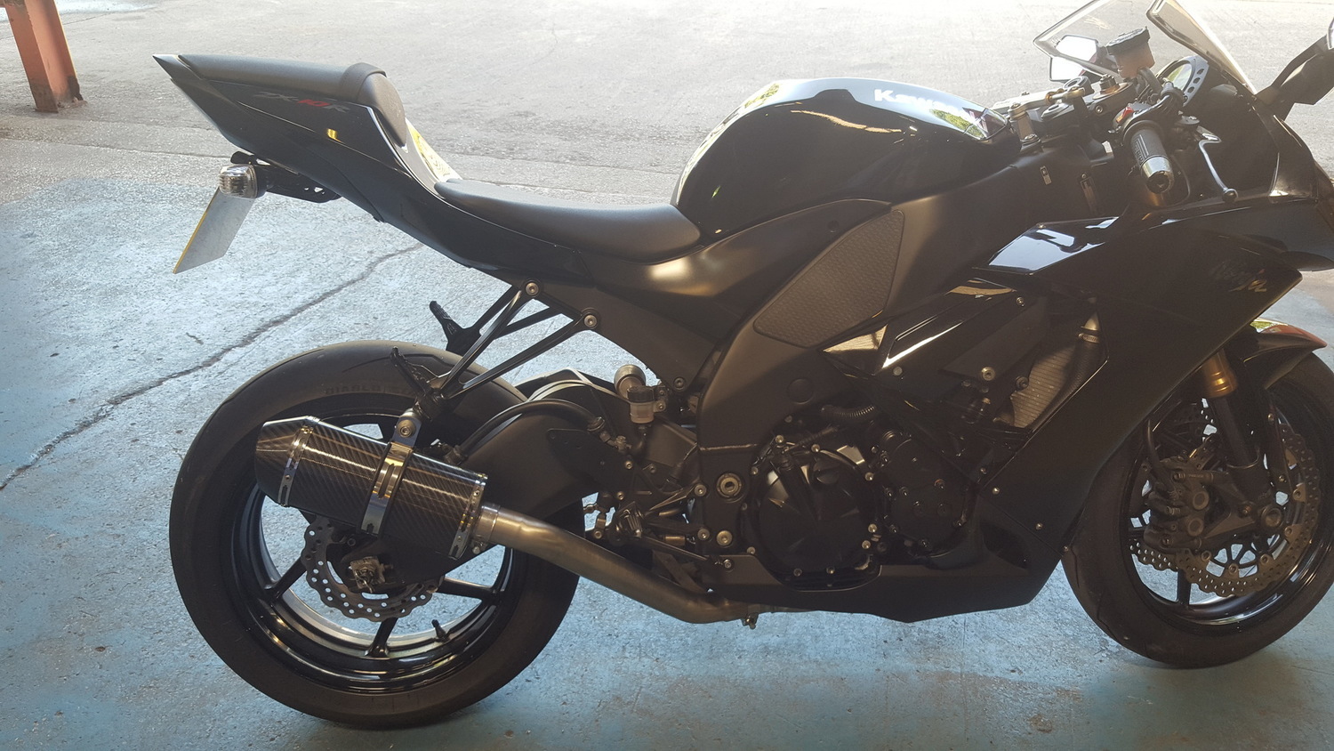 2010 KAWASAKI ZX 10R | Picture 2812709 motorcycle photo