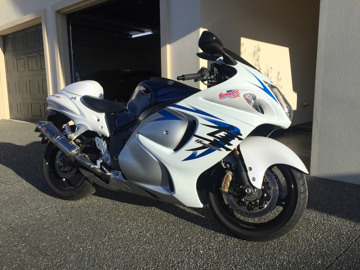 2014 SUZUKI GSX1300R | Picture 2812987 motorcycle photo