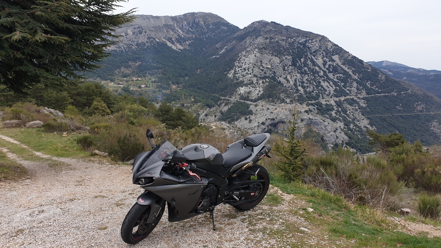 2013 YAMAHA YZF R1 | Picture 2813923 motorcycle photo